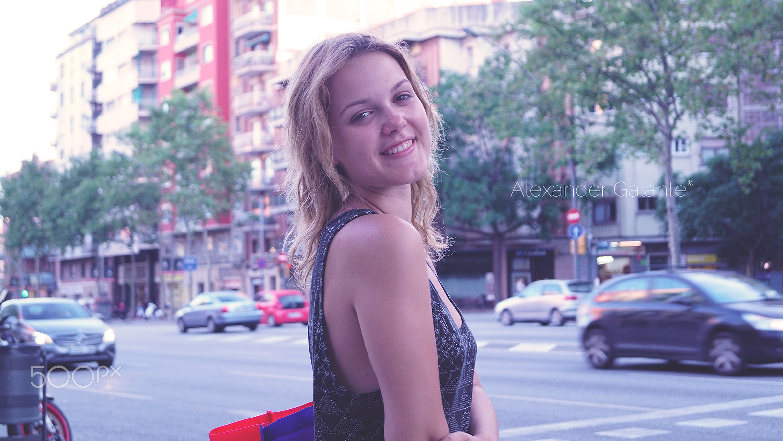 Sony SLT-A68 sample photo. New in town photography