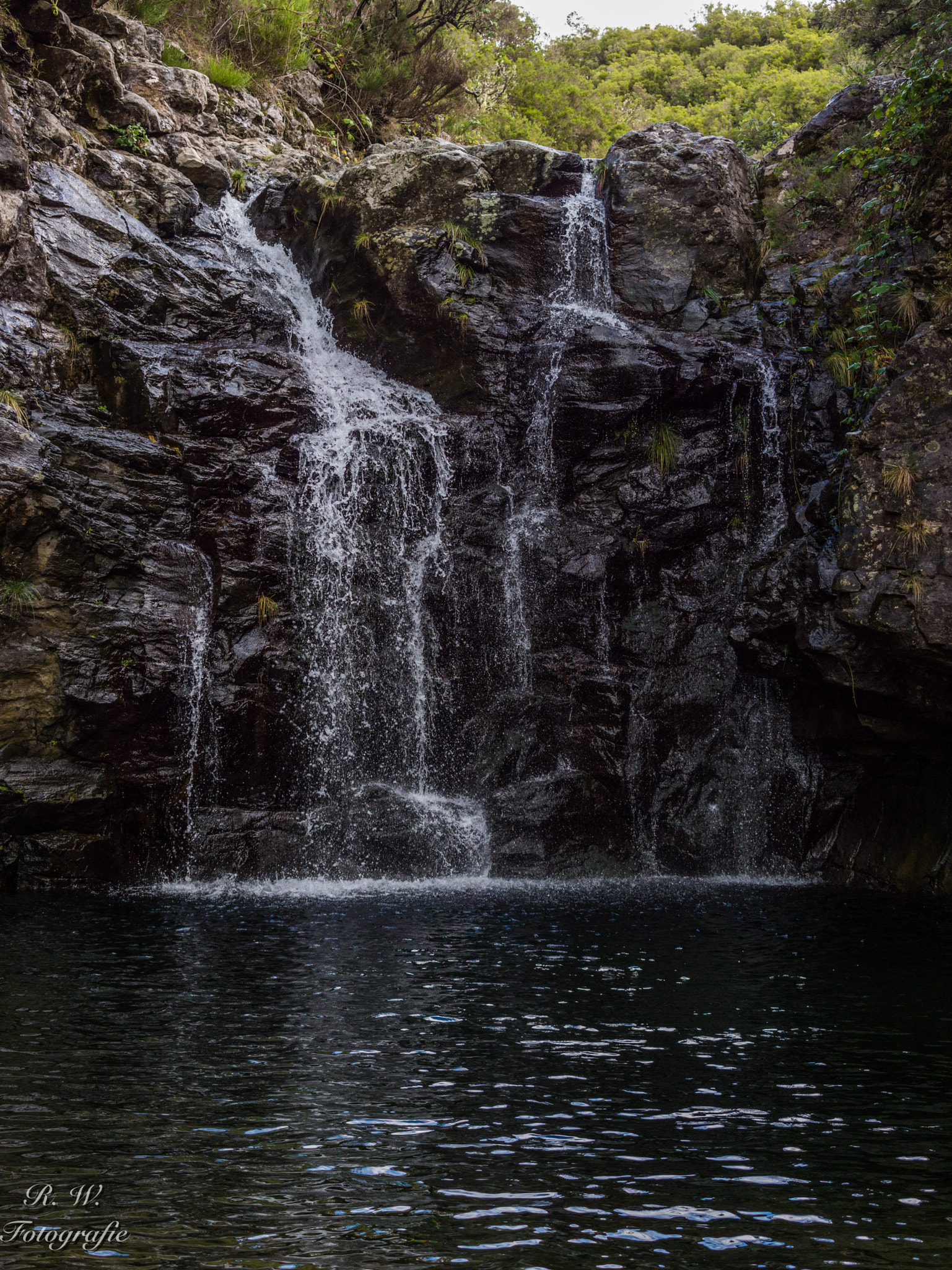 Panasonic Lumix G X Vario 35-100mm F2.8 OIS sample photo. Wasserfall photography