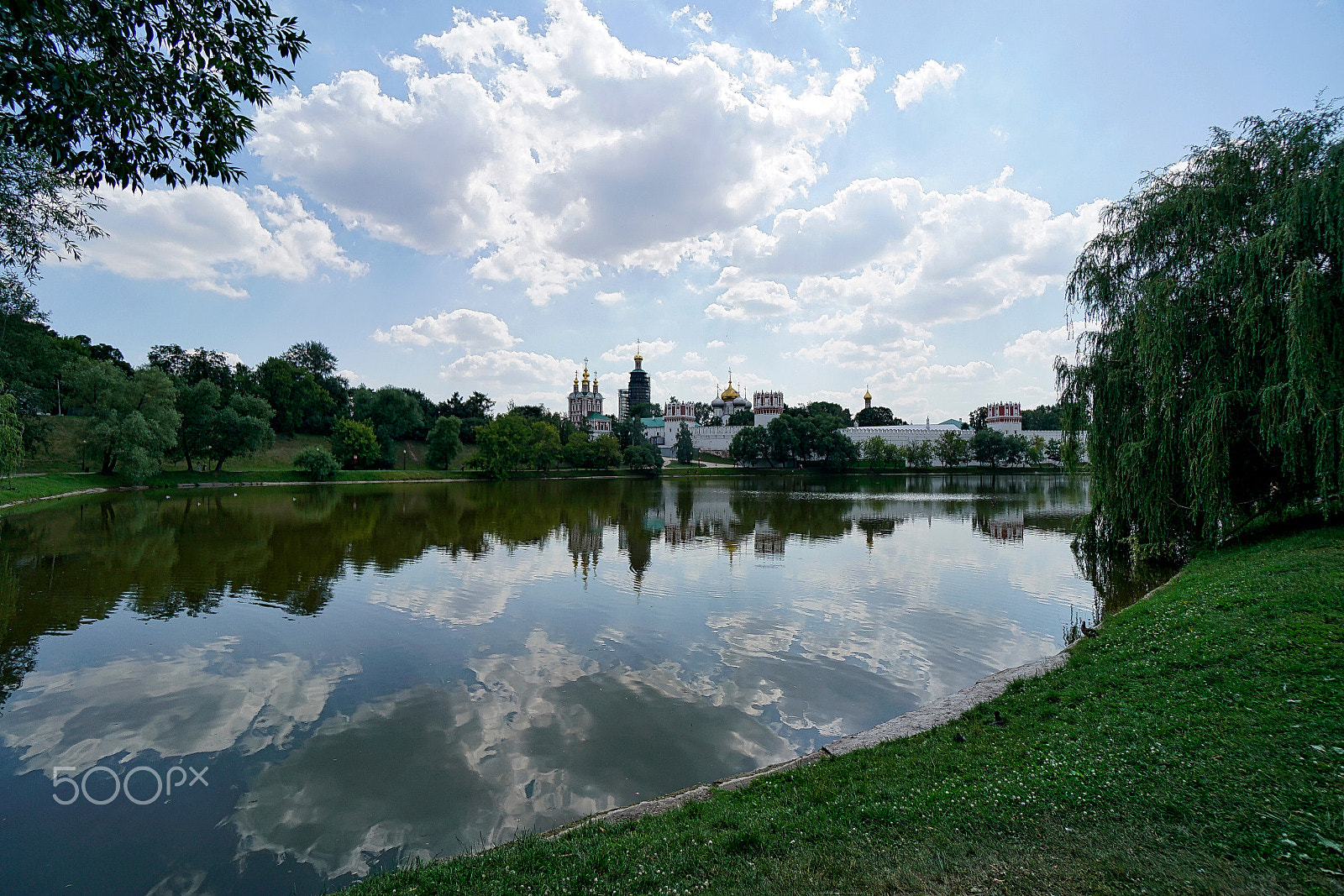 Sony E 10-18mm F4 OSS sample photo. Ensemble of the novodevichy convent_russia photography