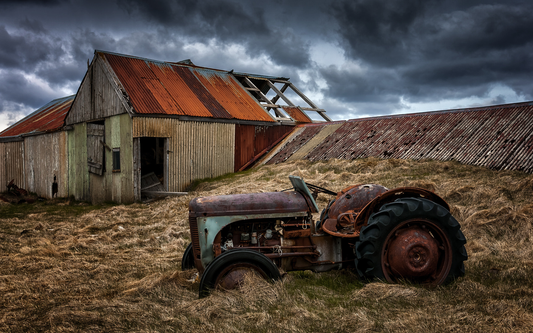 Canon EOS-1D Mark II sample photo. Tractor photography