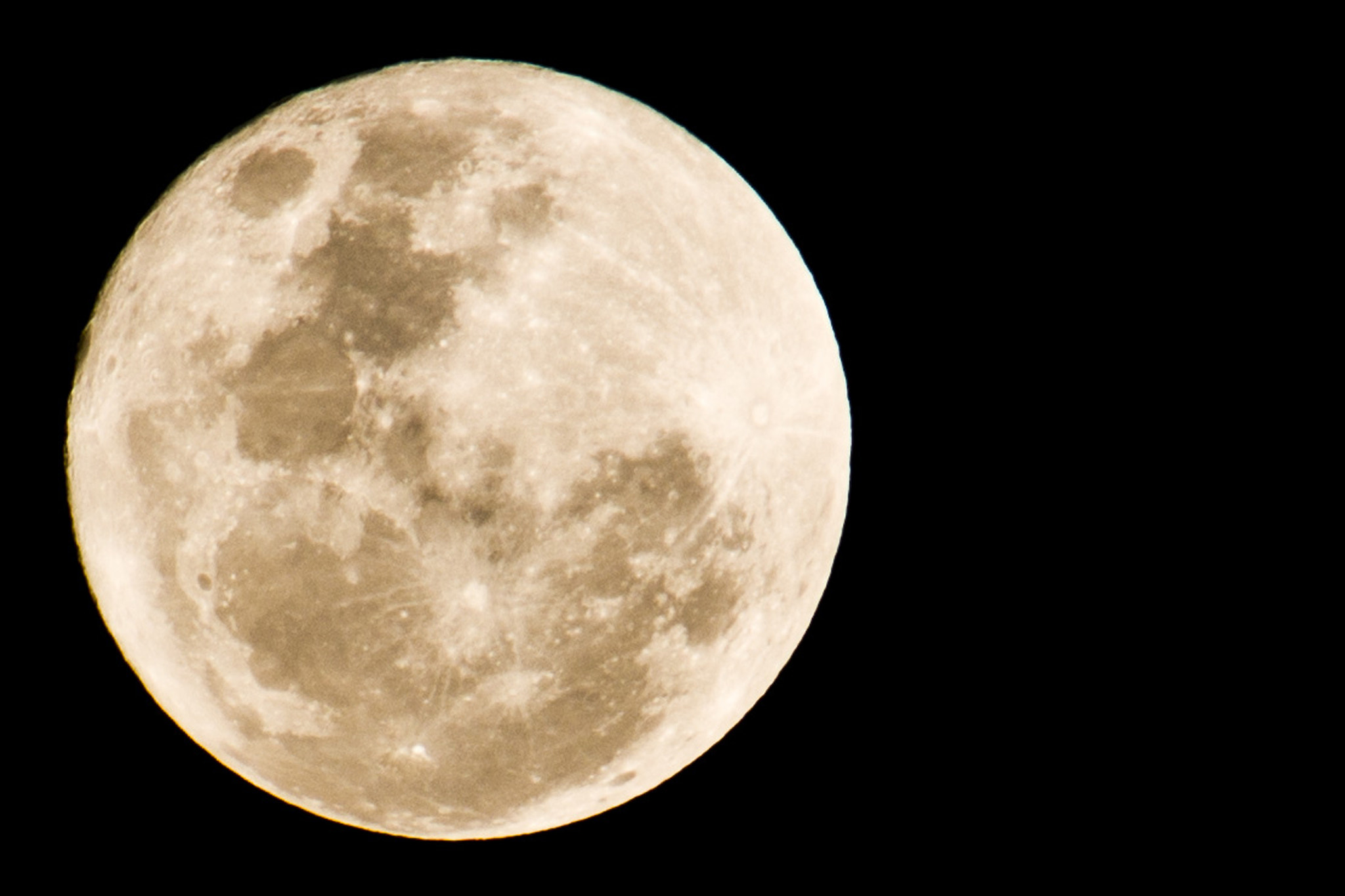 Canon EF 75-300mm f/4-5.6 USM sample photo. Super lua photography