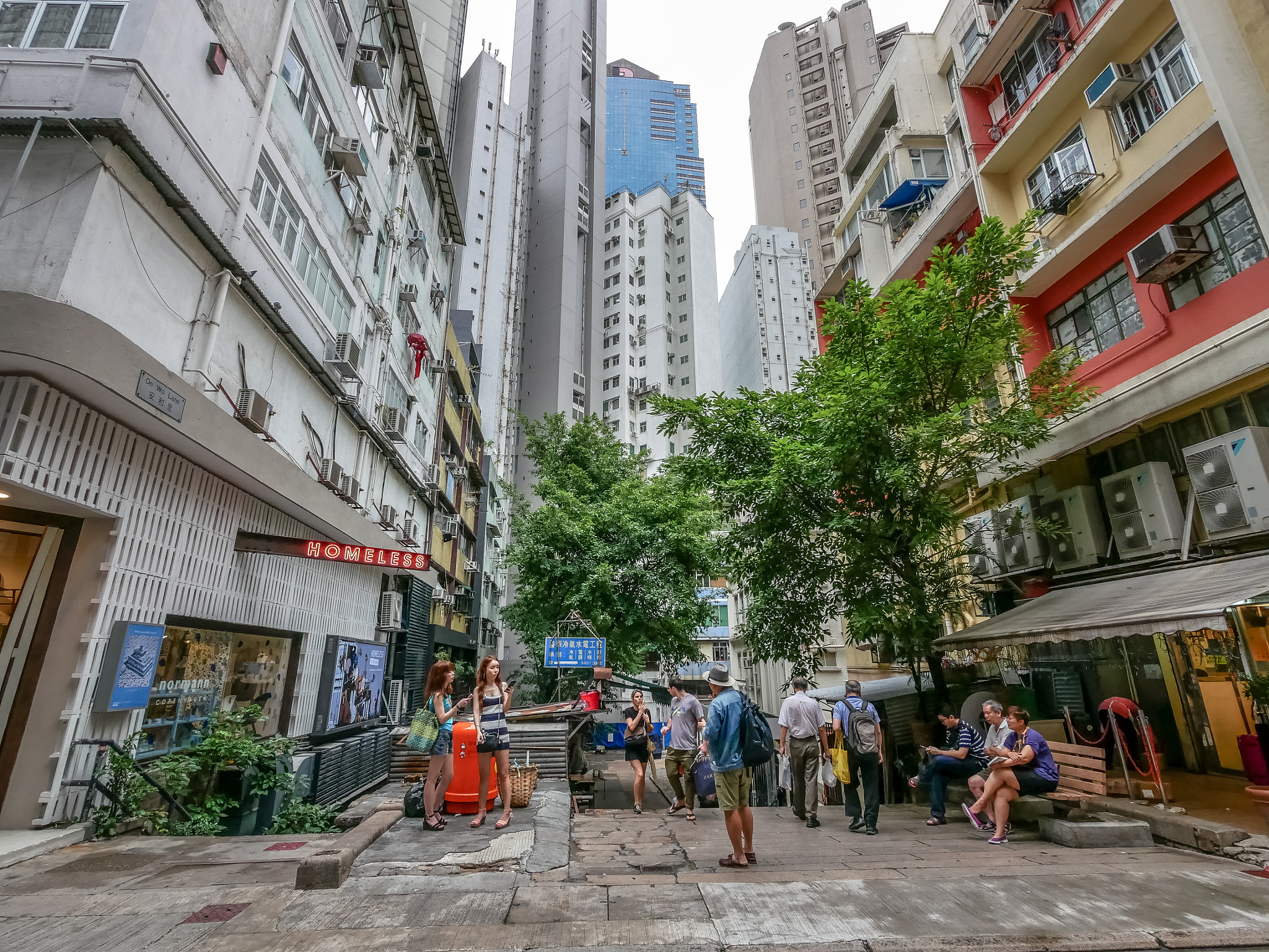 Panasonic Lumix DMC-GX85 (Lumix DMC-GX80 / Lumix DMC-GX7 Mark II) + Panasonic Lumix G Vario 7-14mm F4 ASPH sample photo. Homeless, because life is a lot less complex photography