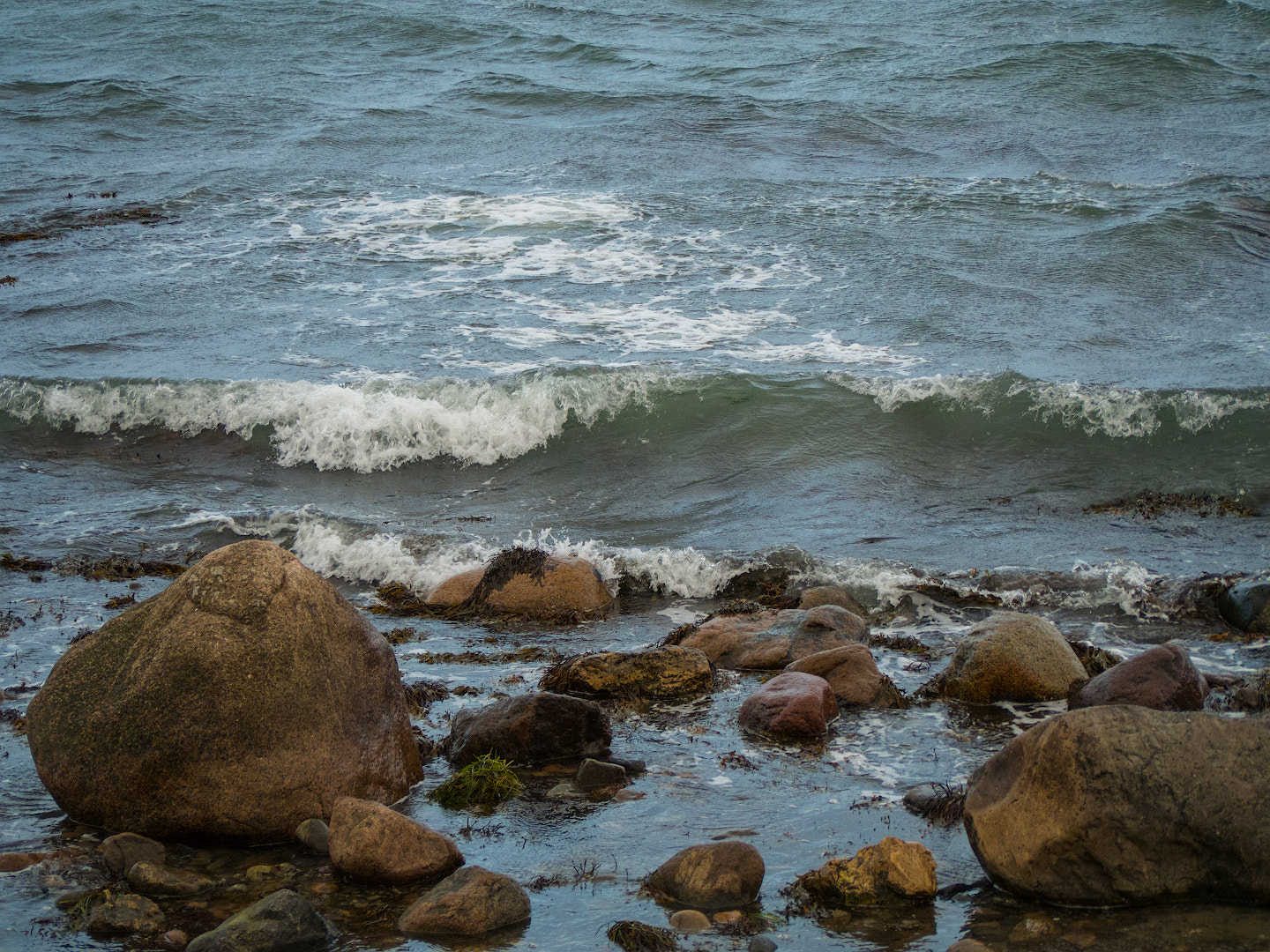 Panasonic Lumix G Vario 45-200mm F4-5.6 OIS sample photo. Surf photography