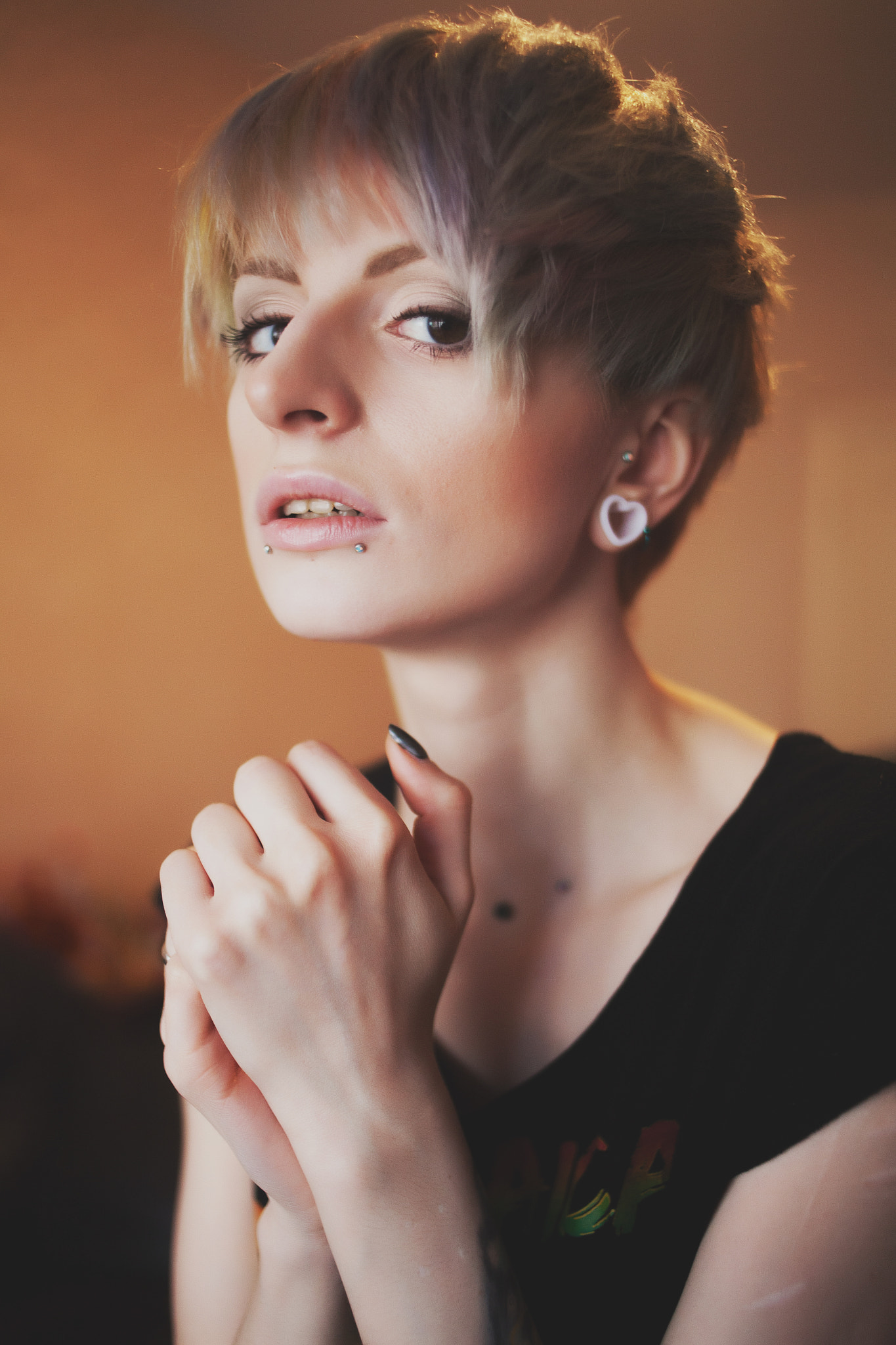 Canon EOS 5D Mark II + Canon EF 35mm F2 sample photo. Img photography
