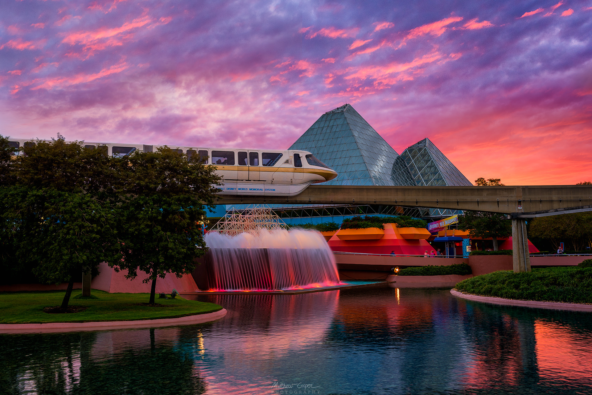 Nikon D810 + Nikon AF-S Nikkor 35mm F1.4G sample photo. The sky's on fire but i'm hunting monorails photography