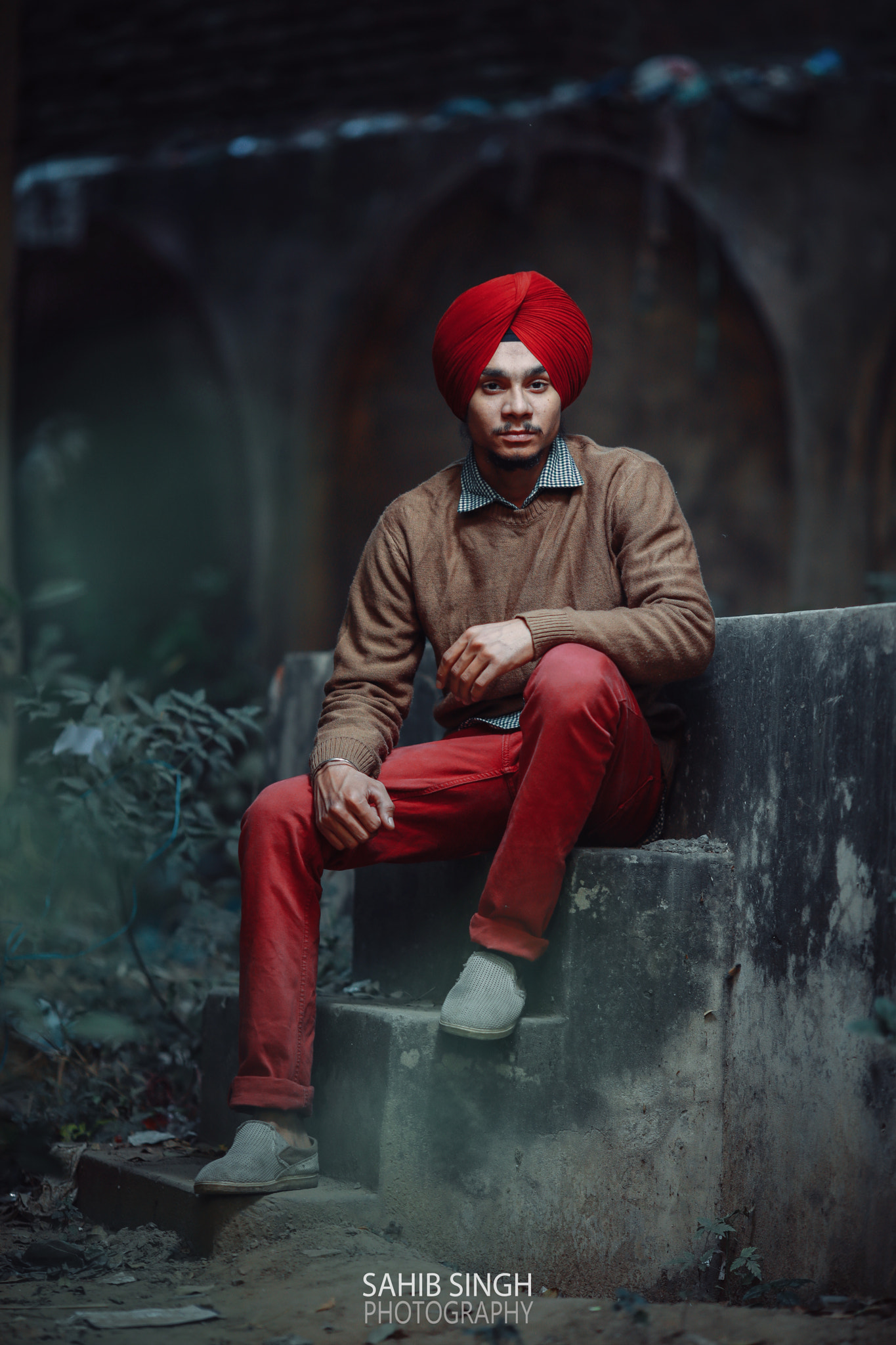 Canon EOS 5D Mark IV + Canon EF 135mm F2L USM sample photo. Male portrait photography