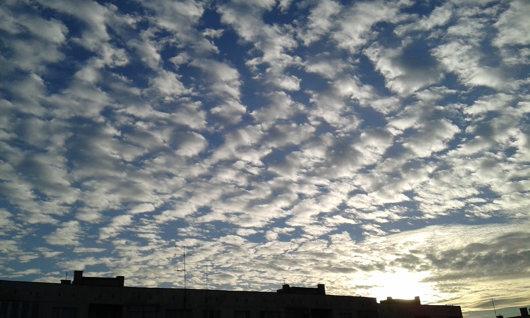 Samsung Galaxy Grand Neo sample photo. Bubble sky photography
