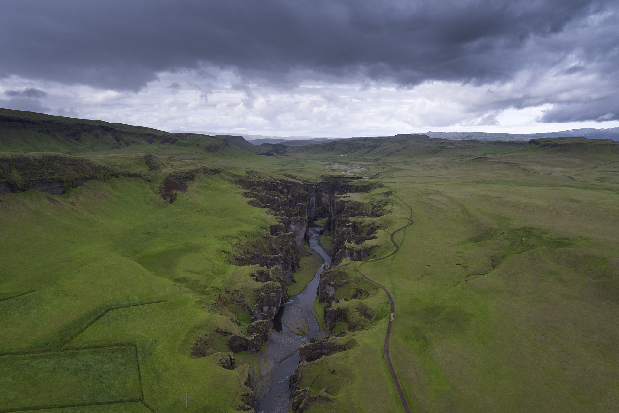 DJI FC550 + OLYMPUS M.12mm F2.0 sample photo. Fjaðrárgljúfur, iceland photography