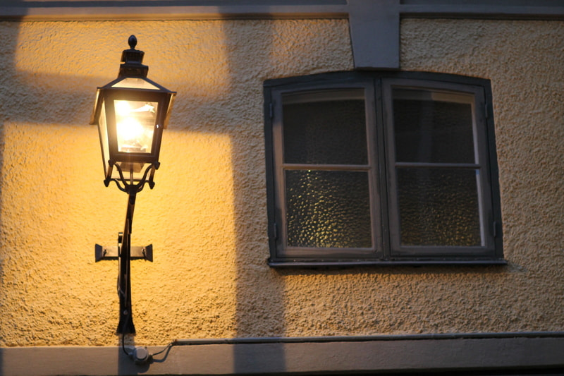 Canon EOS 1100D (EOS Rebel T3 / EOS Kiss X50) + Canon EF 85mm F1.8 USM sample photo. Old town in darkness 1 photography