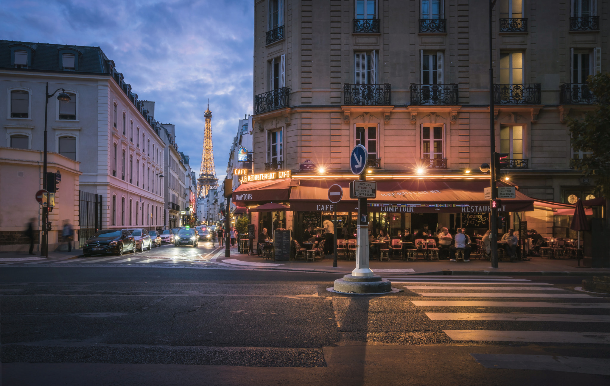 Sony a7R + Canon EF 16-35mm F2.8L II USM sample photo. Parisian cafe photography