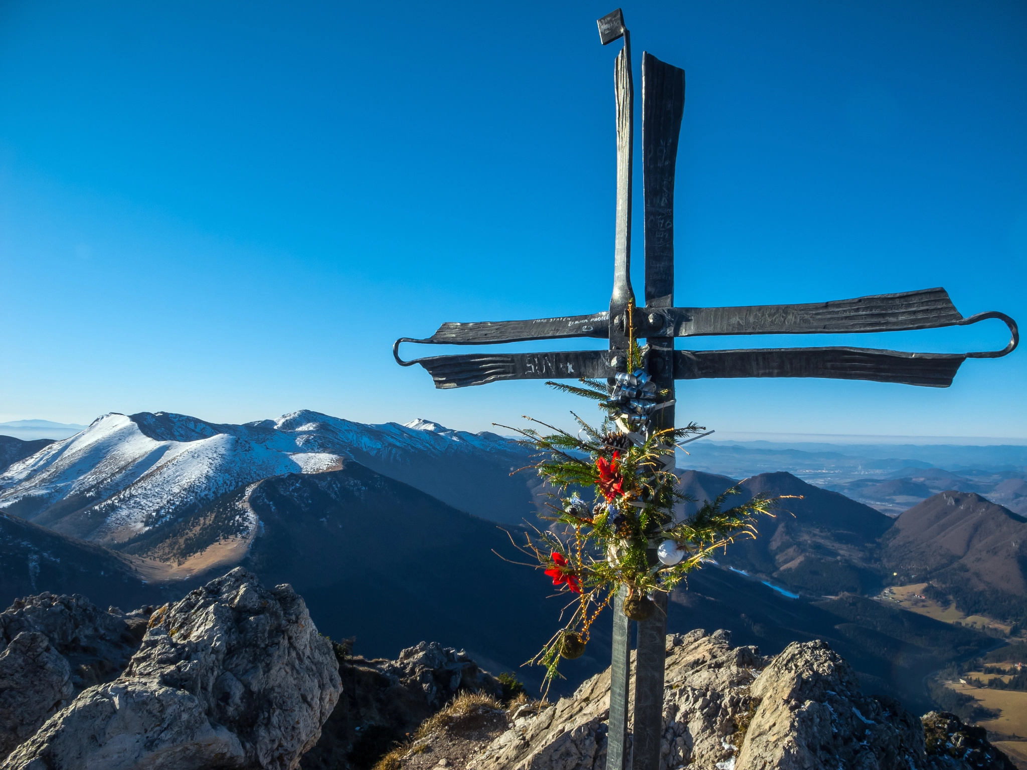 Samsung EX1 sample photo. View from the peak of velky rozsutec - slovakia photography