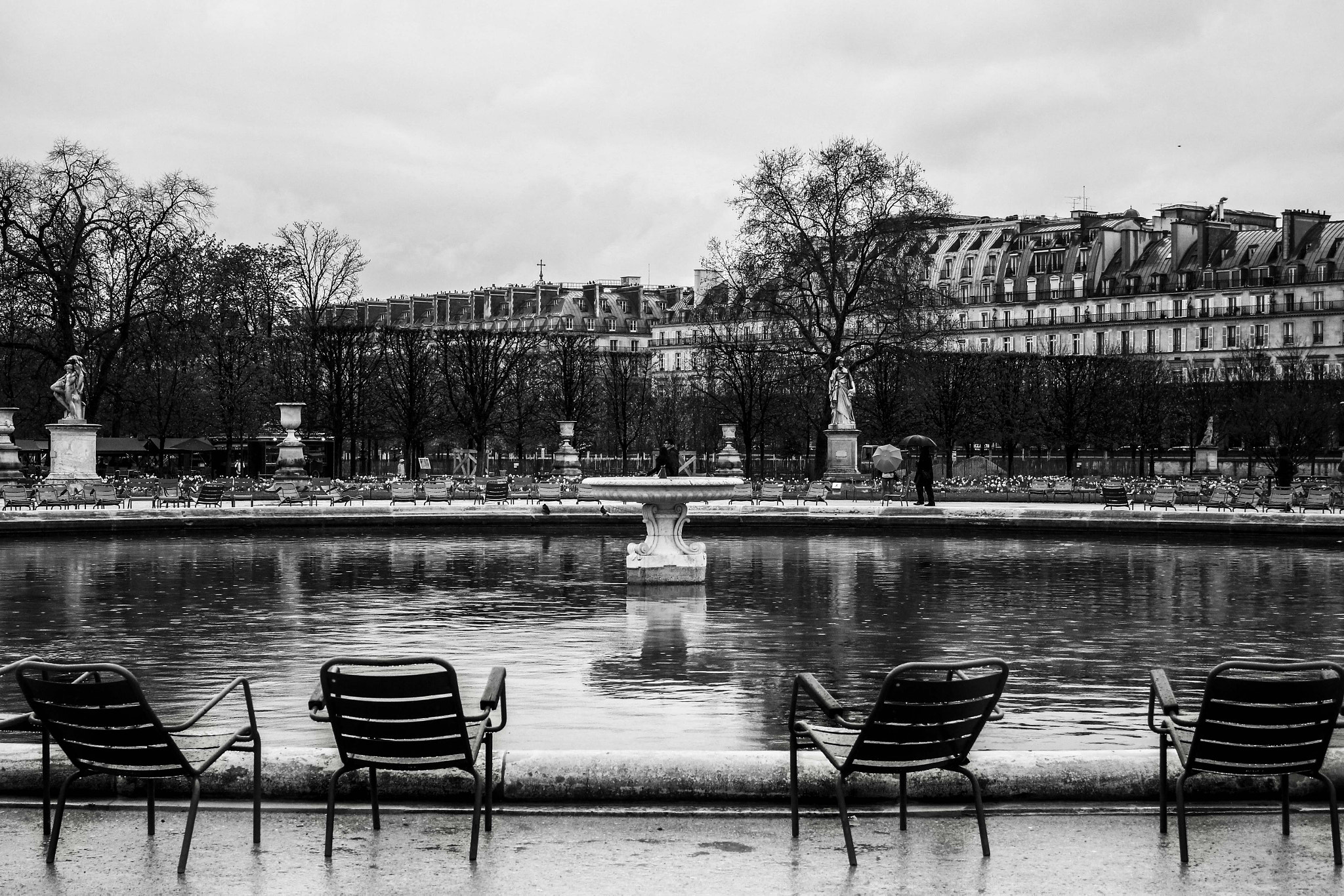 Canon EF-S 18-55mm F3.5-5.6 III sample photo. Paris secret photography