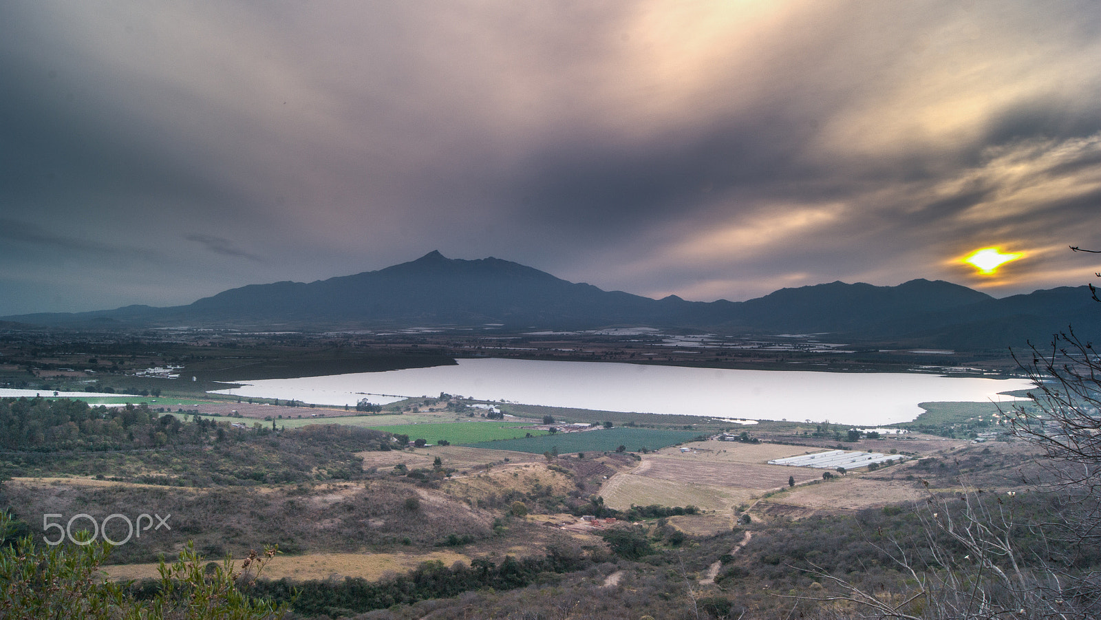 Sony Alpha DSLR-A380 + Sony DT 18-55mm F3.5-5.6 SAM sample photo. Clouds over zapotlán's valley photography