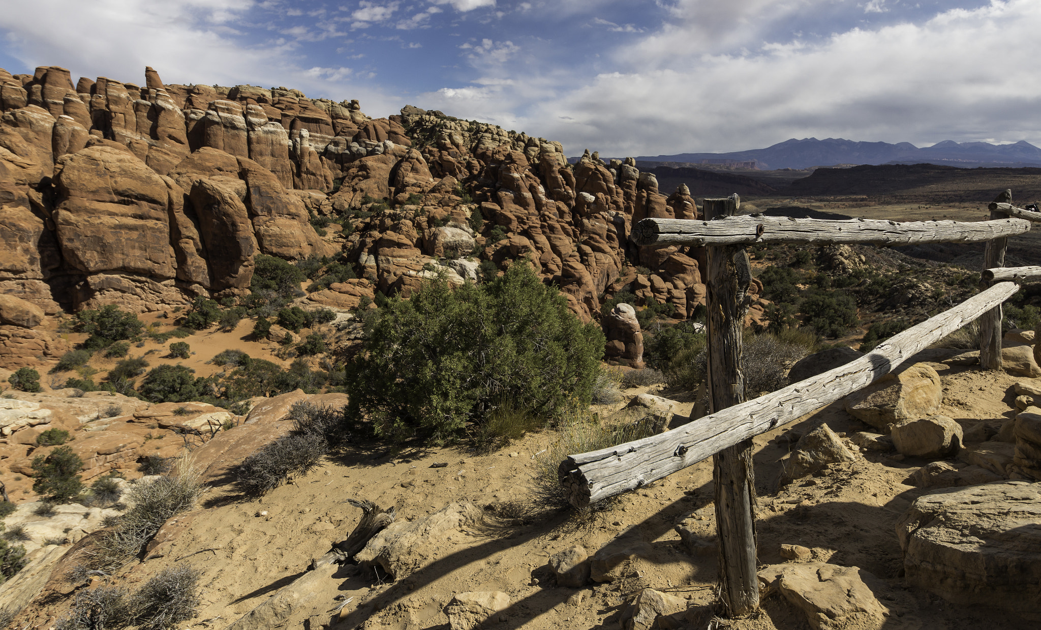 Sigma 12-24mm F4.5-5.6 II DG HSM sample photo. Arches photography