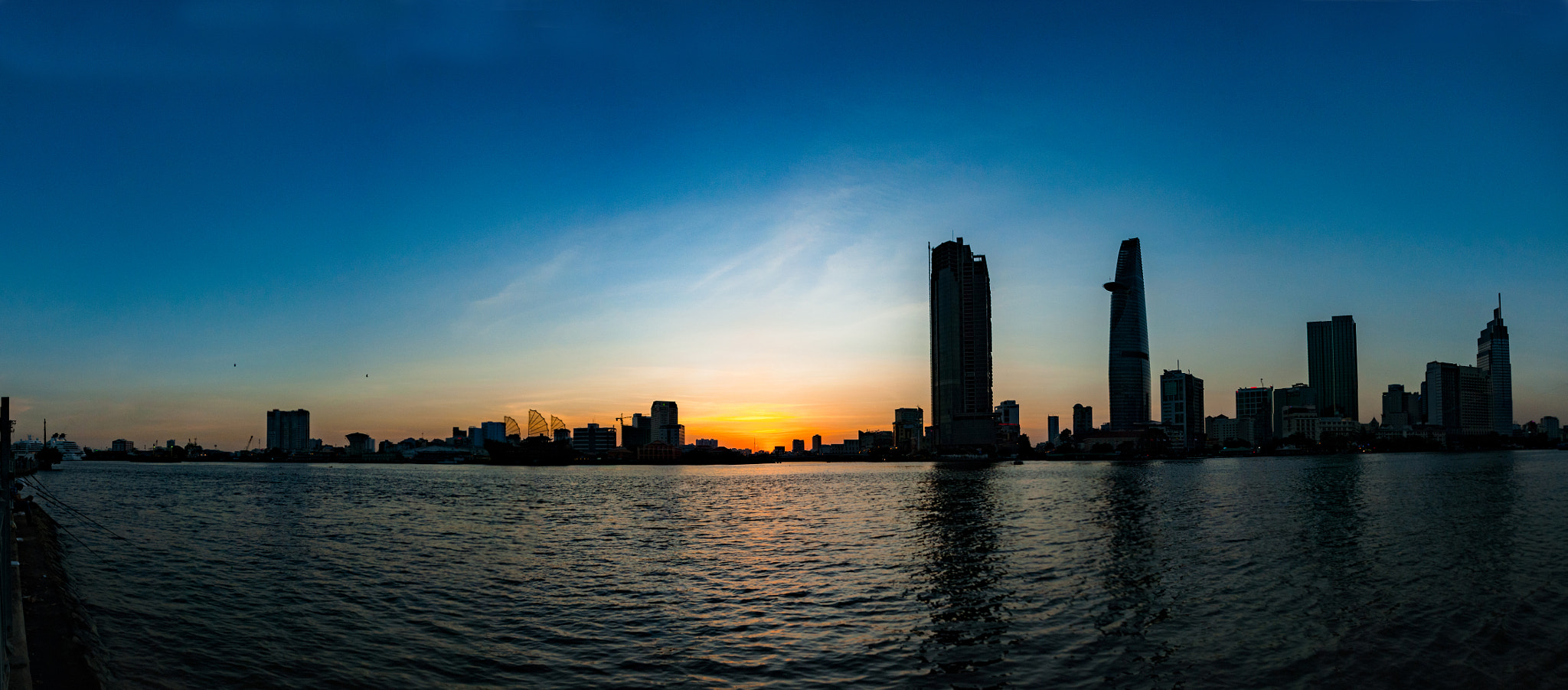 Nikon D200 sample photo. Ho chi minh city photography