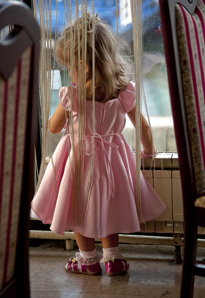 Nikon D3 sample photo. The little girl photography