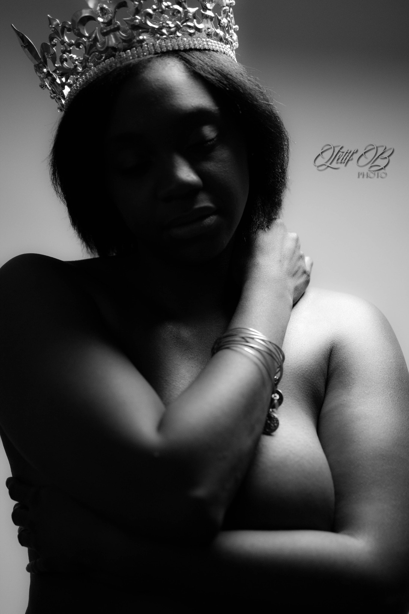 Sigma 50mm F1.4 EX DG HSM sample photo. Not a princess that needs saving. but a queen that's got it handled! photography
