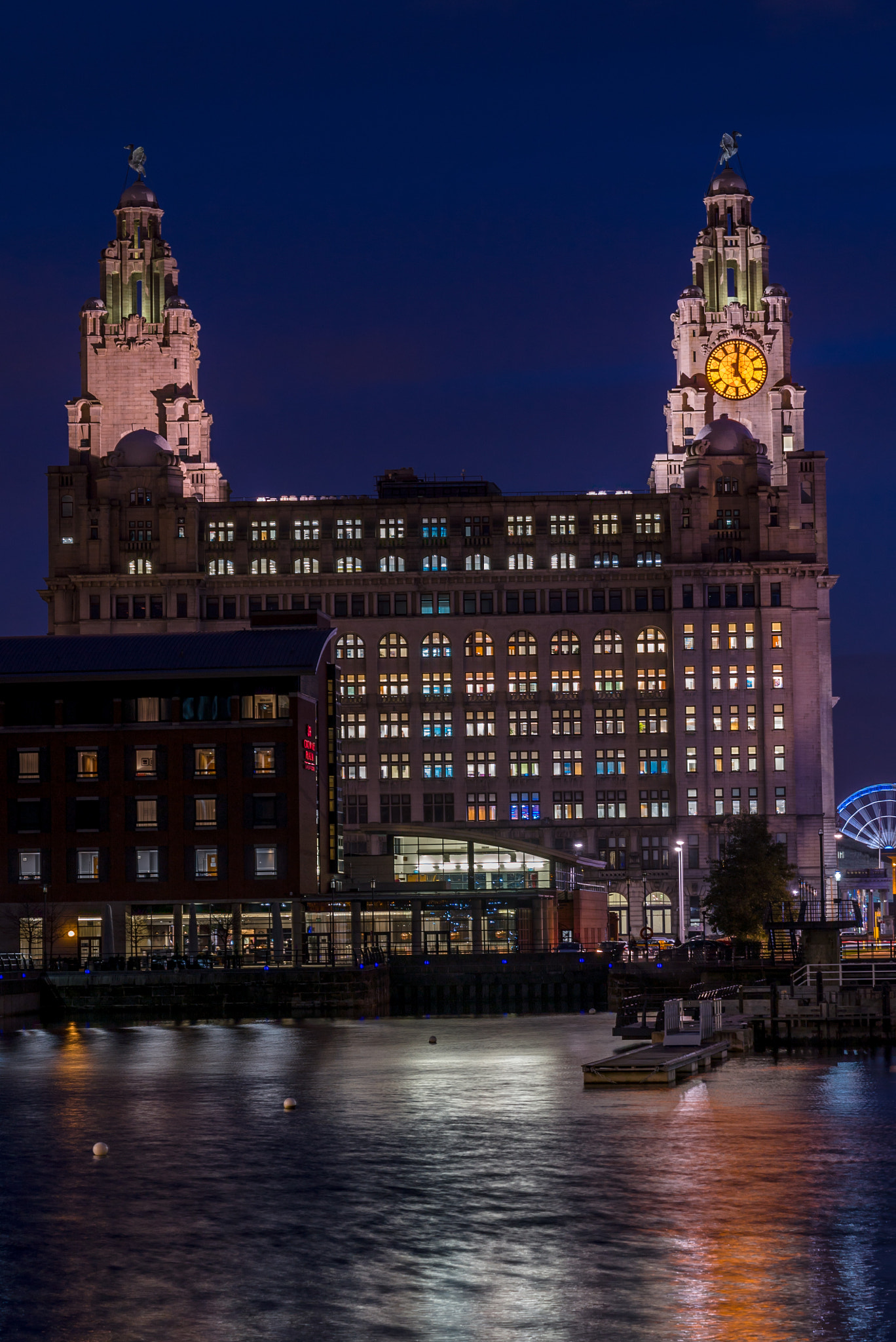 Sony a7S sample photo. Liver building photography
