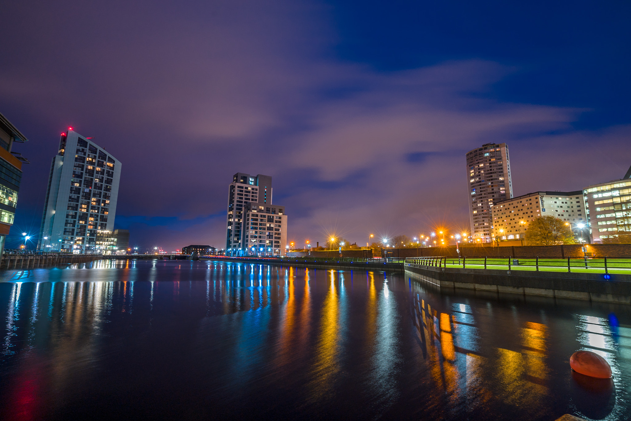 Sony a7S + Sony Vario-Tessar T* FE 16-35mm F4 ZA OSS sample photo. Lock photography