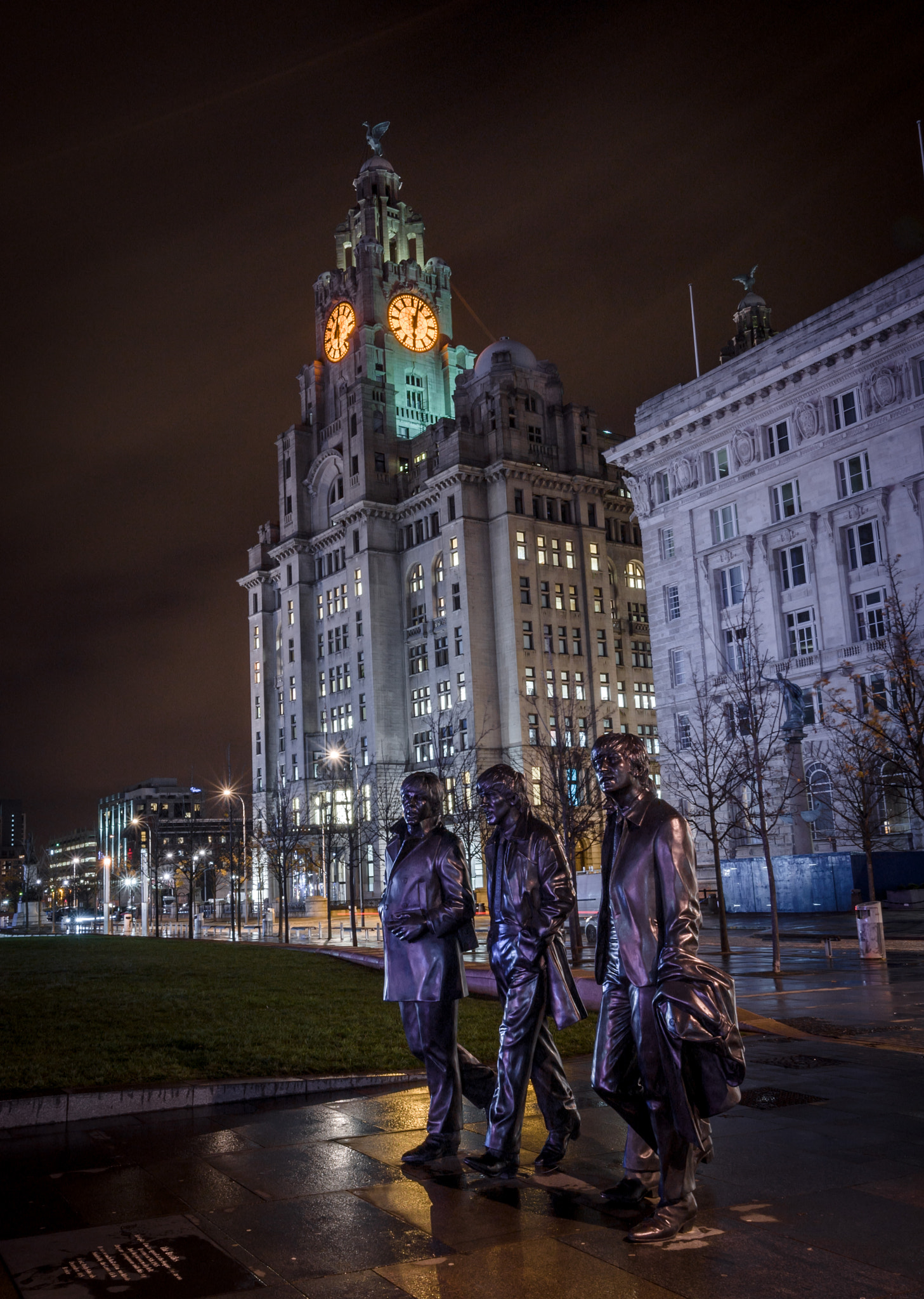 Sony a7S sample photo. Beatles statues photography