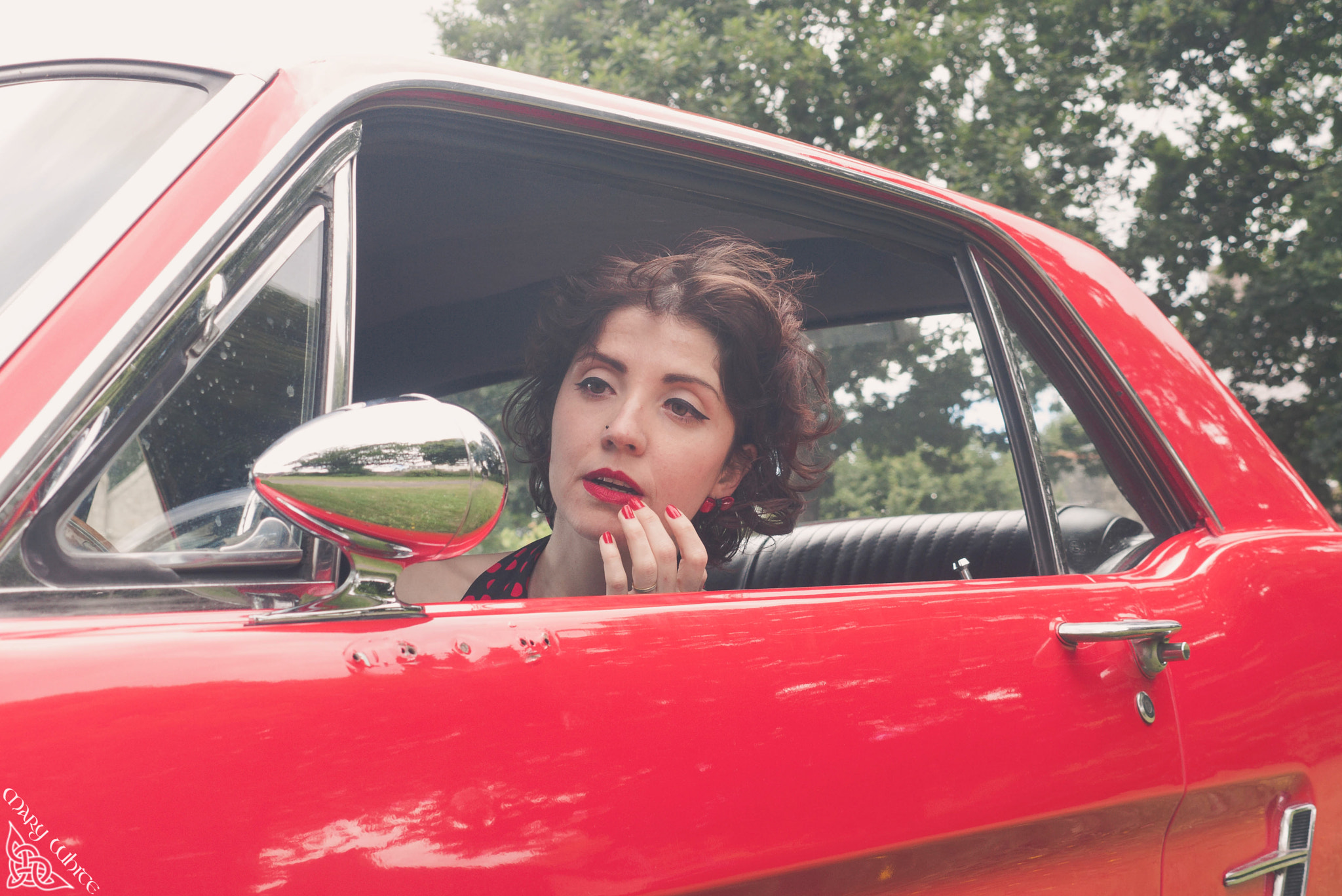 Panasonic Lumix DMC-G1 sample photo. Pretty pin up photography