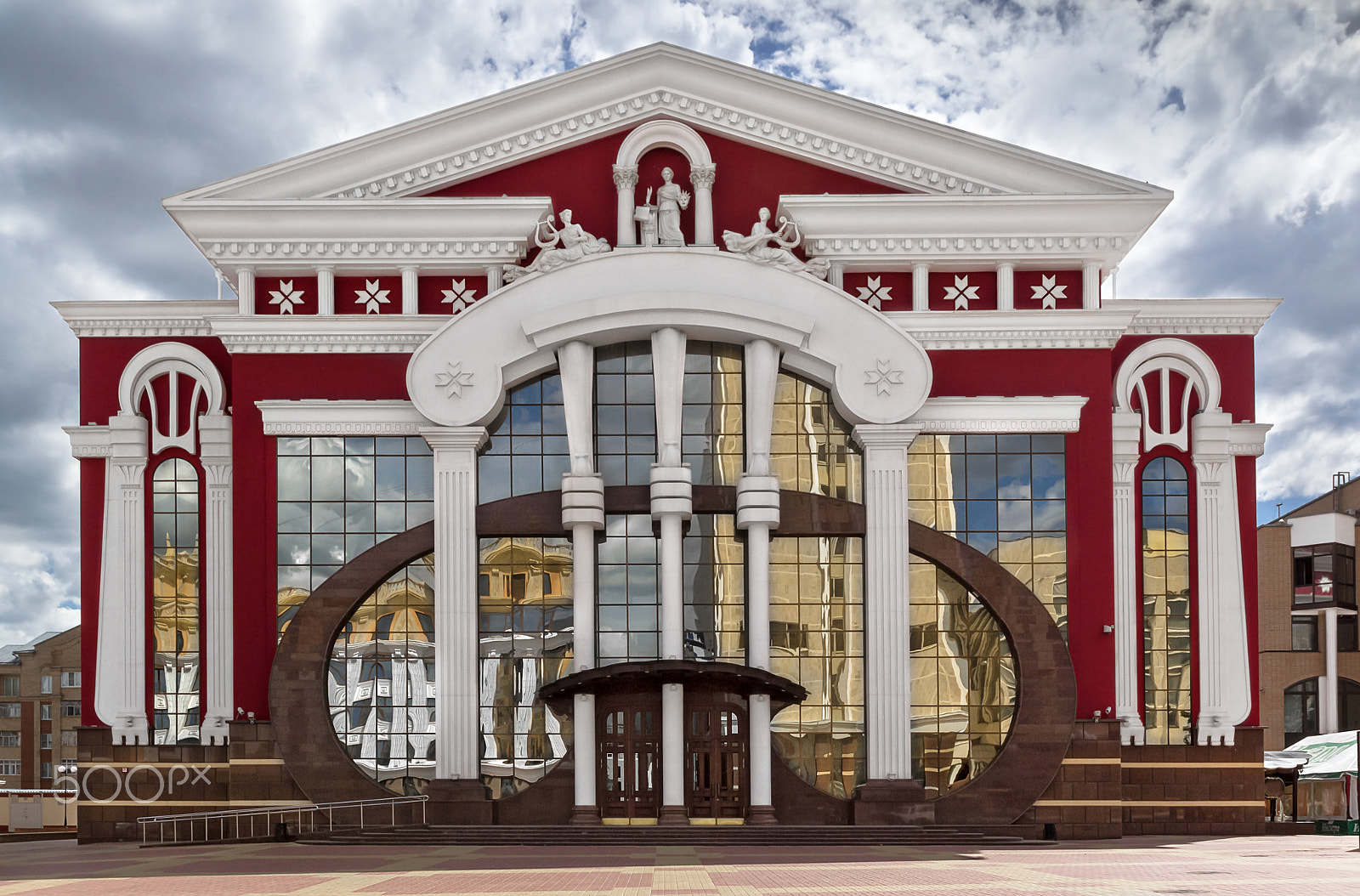 Nikon D3100 + Tamron SP AF 10-24mm F3.5-4.5 Di II LD Aspherical (IF) sample photo. Opera house in saransk, russia photography