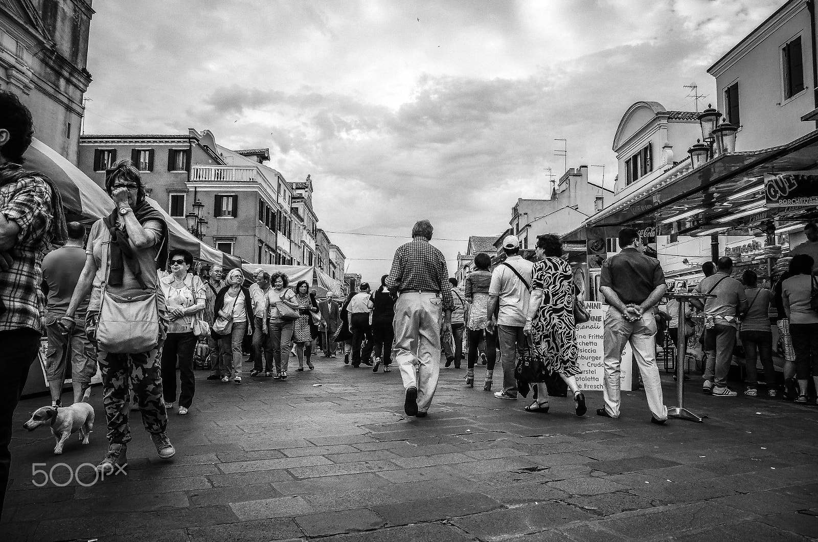 Pentax smc DA 17-70mm F4.0 AL (IF) SDM sample photo. Durante la festa photography