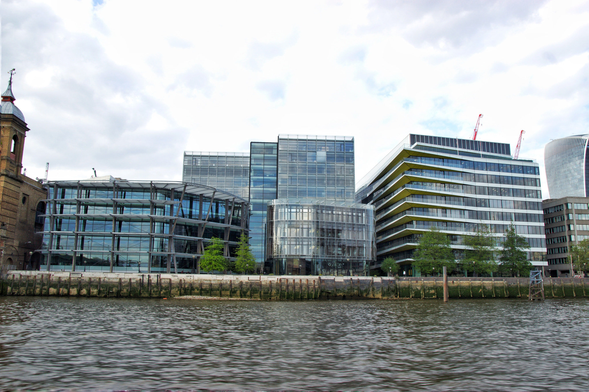 Canon 17-50mm sample photo. Edificios a orillas del támesis, londres. photography