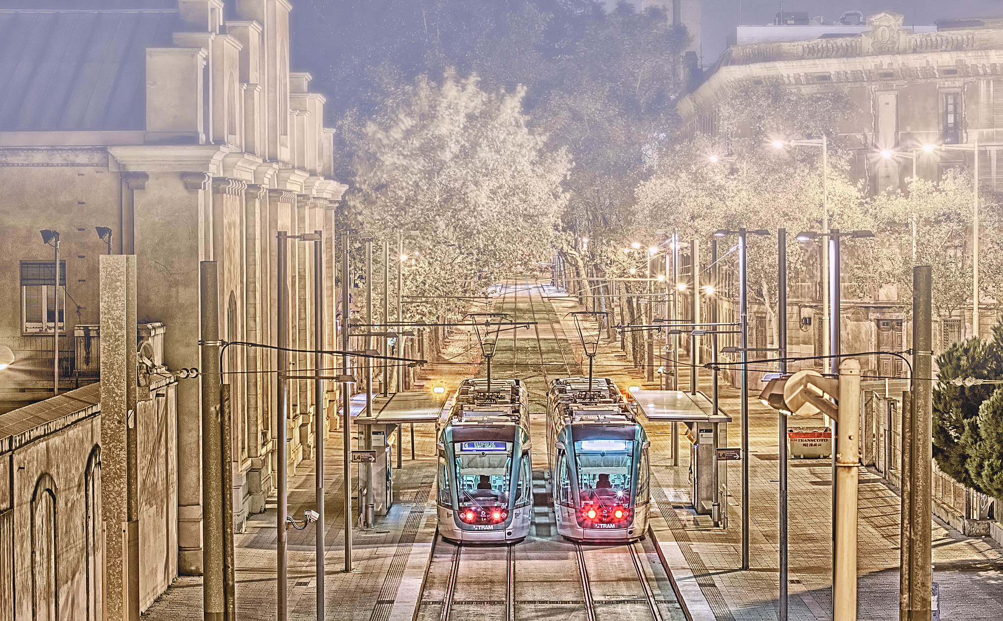 Sony 75-300mm F4.5-5.6 sample photo. The station photography