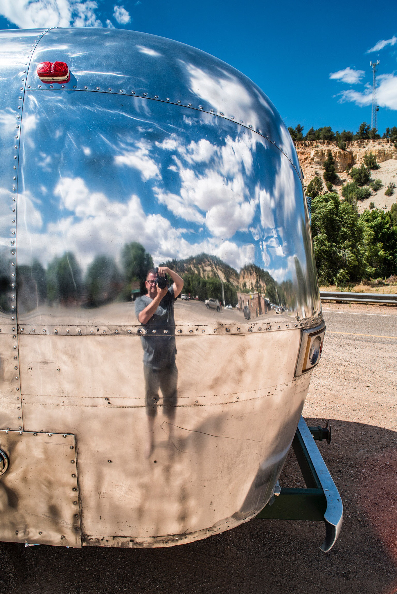Nikon D750 + Sigma 24-70mm F2.8 EX DG Macro sample photo. Man in the mirror photography
