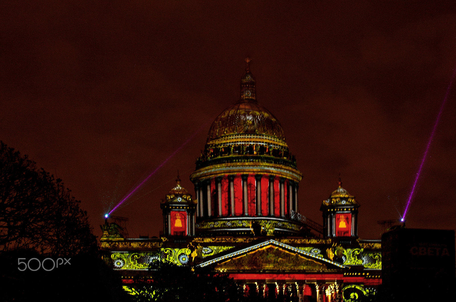 Canon EOS 1000D (EOS Digital Rebel XS / EOS Kiss F) sample photo. Saint isaac's cathedral in red photography