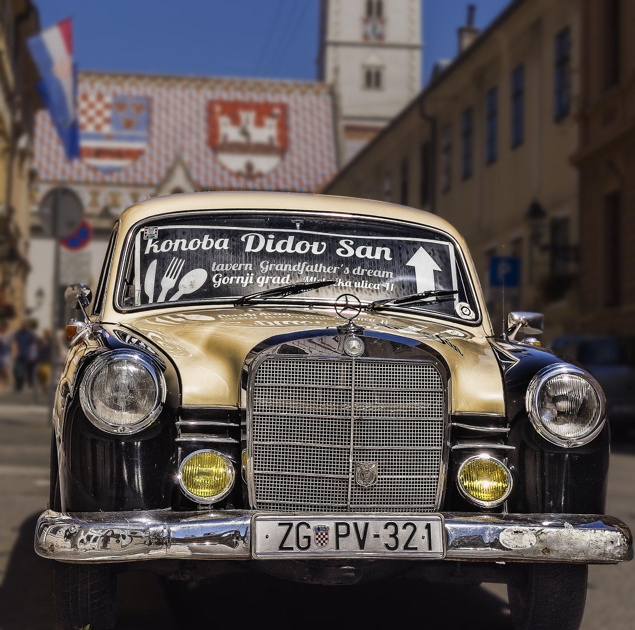 Olympus M.Zuiko Digital ED 14-42mm F3.5-5.6 EZ sample photo. Classic car in zagreb. croatia photography