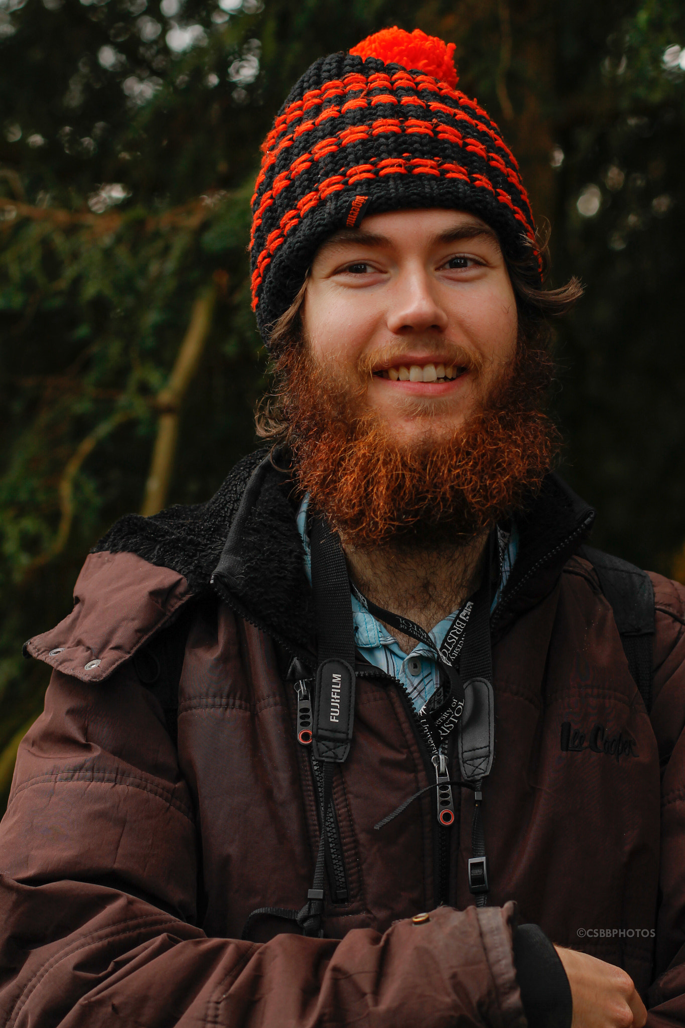 Canon EOS 1100D (EOS Rebel T3 / EOS Kiss X50) + Canon EF 50mm F1.4 USM sample photo. The red beard photography