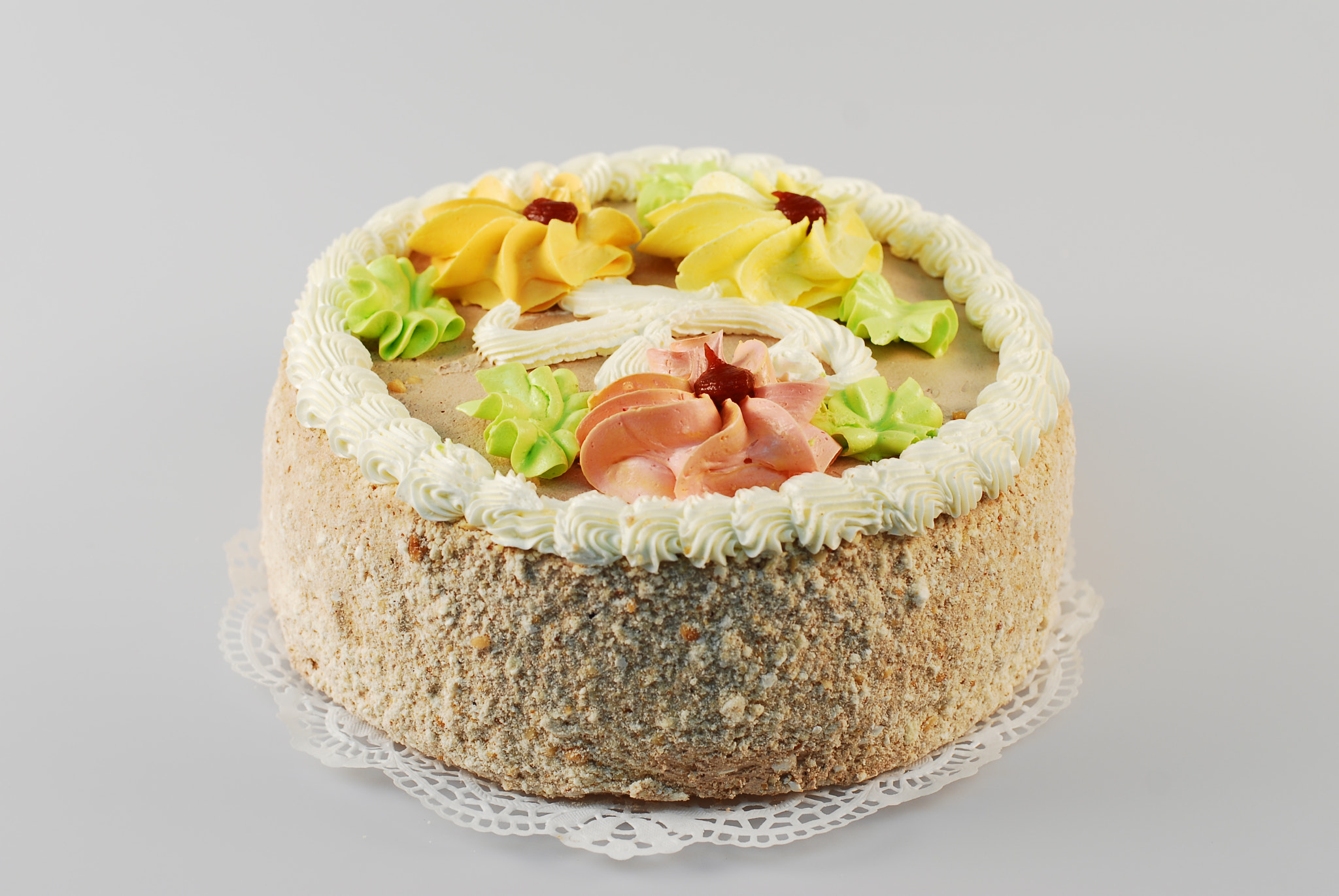 Nikon D200 + Nikon AF Nikkor 50mm F1.4D sample photo. Cream cake photography