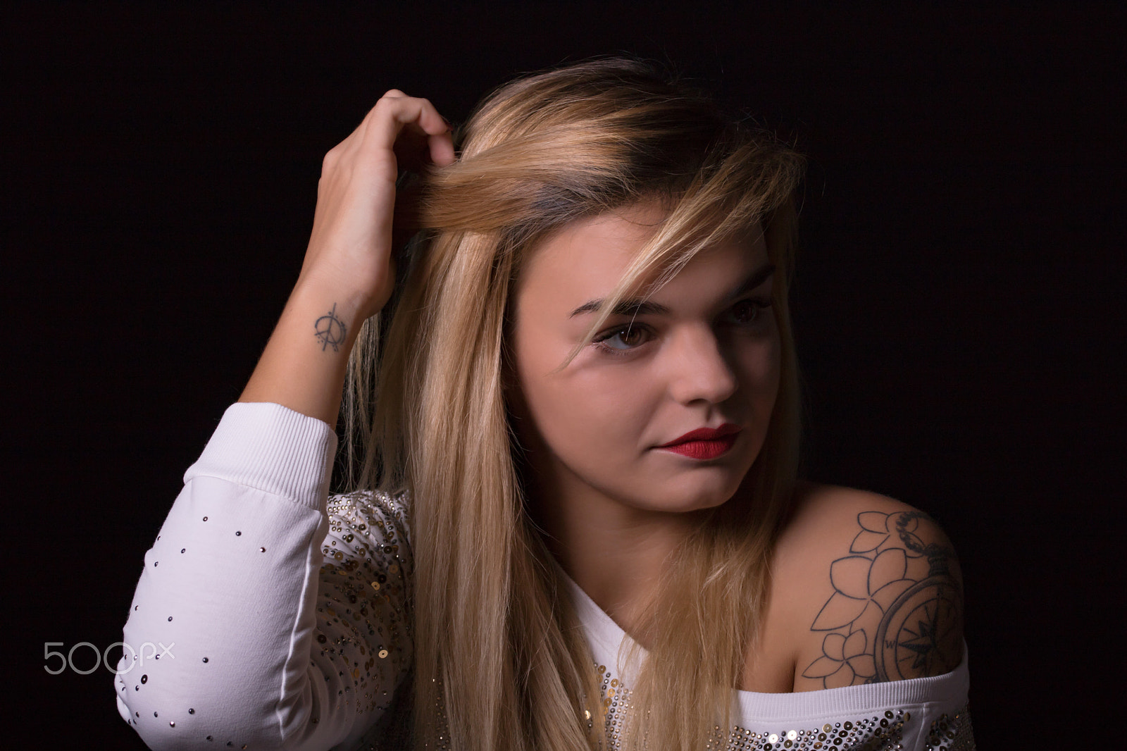 Sigma 105mm F2.8 EX DG OS HSM sample photo. Hair portrait photography