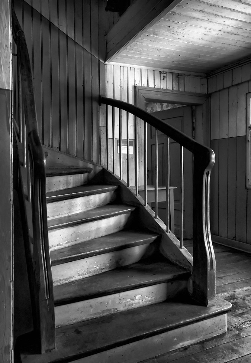 Pentax K-5 sample photo. Stairs photography