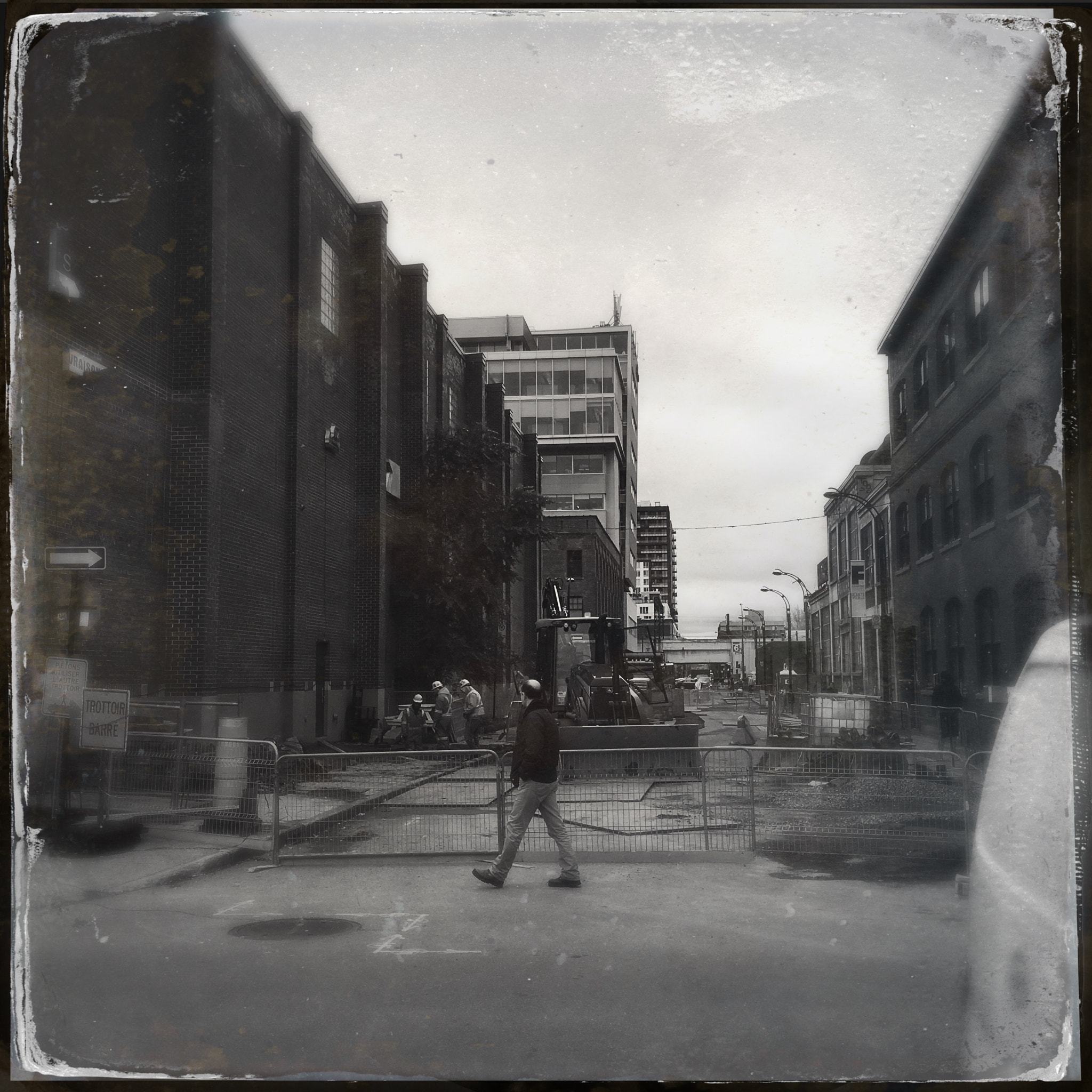 Hipstamatic 322 sample photo. Rue barré photography