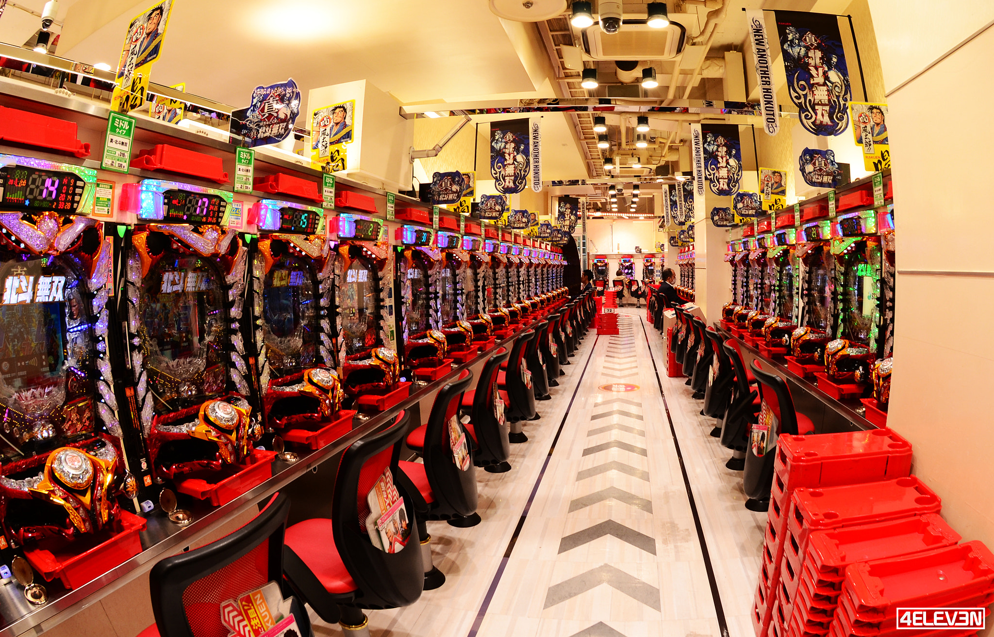 Nikon AF DX Fisheye-Nikkor 10.5mm F2.8G ED sample photo. Pachinko parlour in tokyo photography