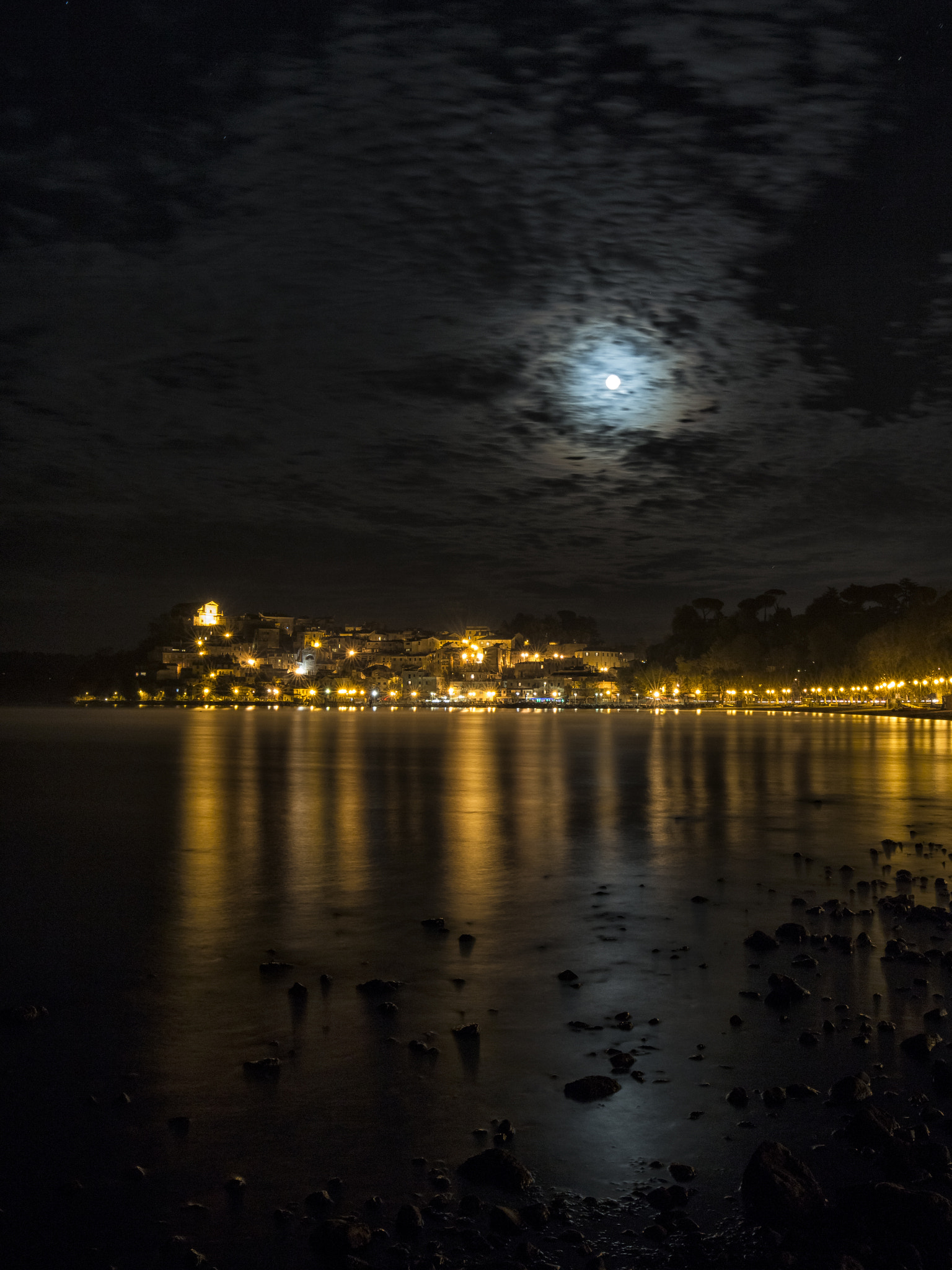 Canon EF 16-35mm F4L IS USM sample photo. Chiaro di luna photography