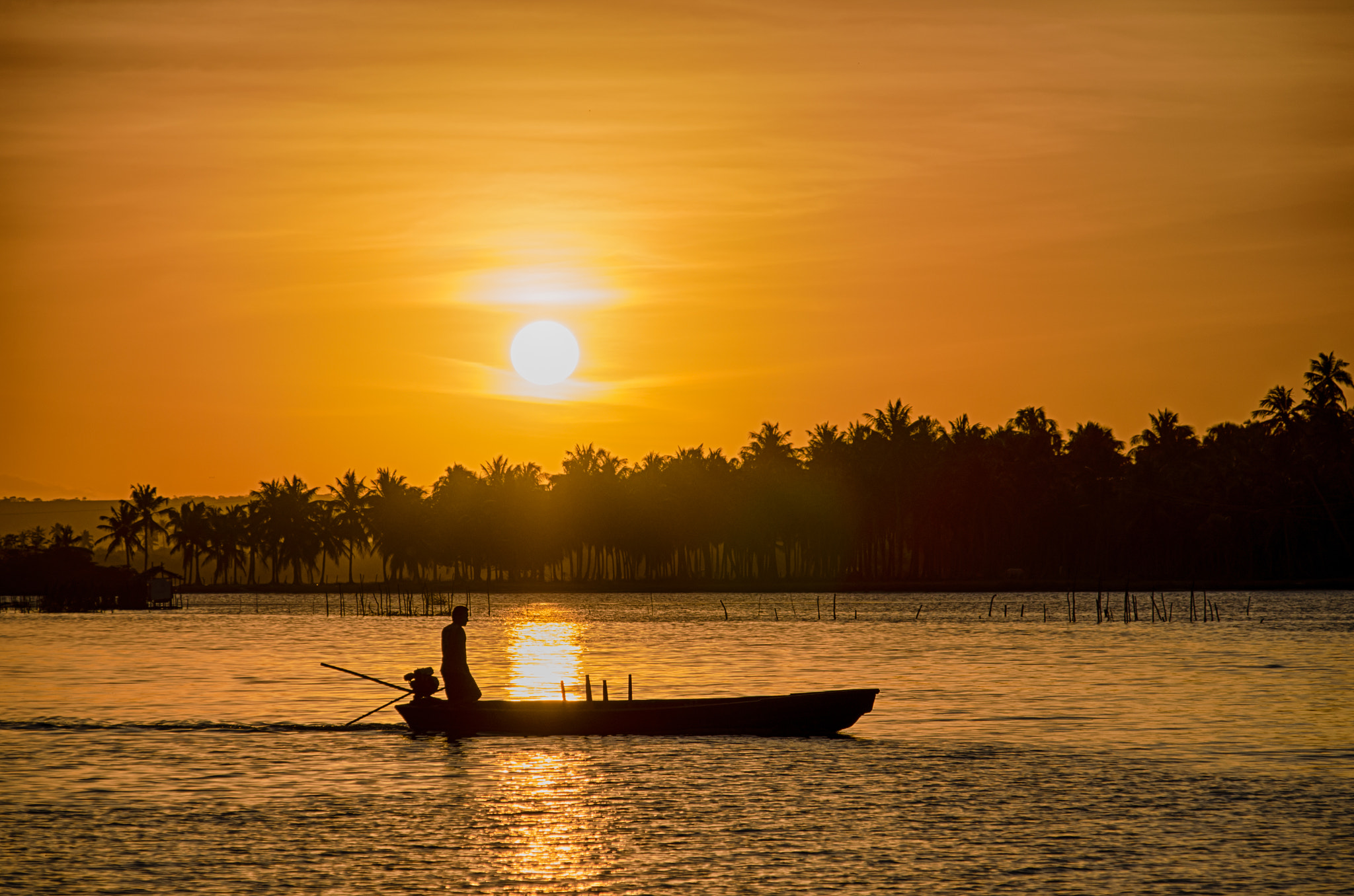 Sigma 28-300mm F3.5-6.3 DG Macro sample photo. Sunset at manguaba lagoon photography