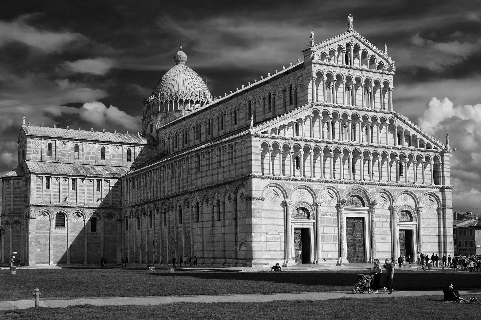 Nikon D3 sample photo. Pisa cathedral photography