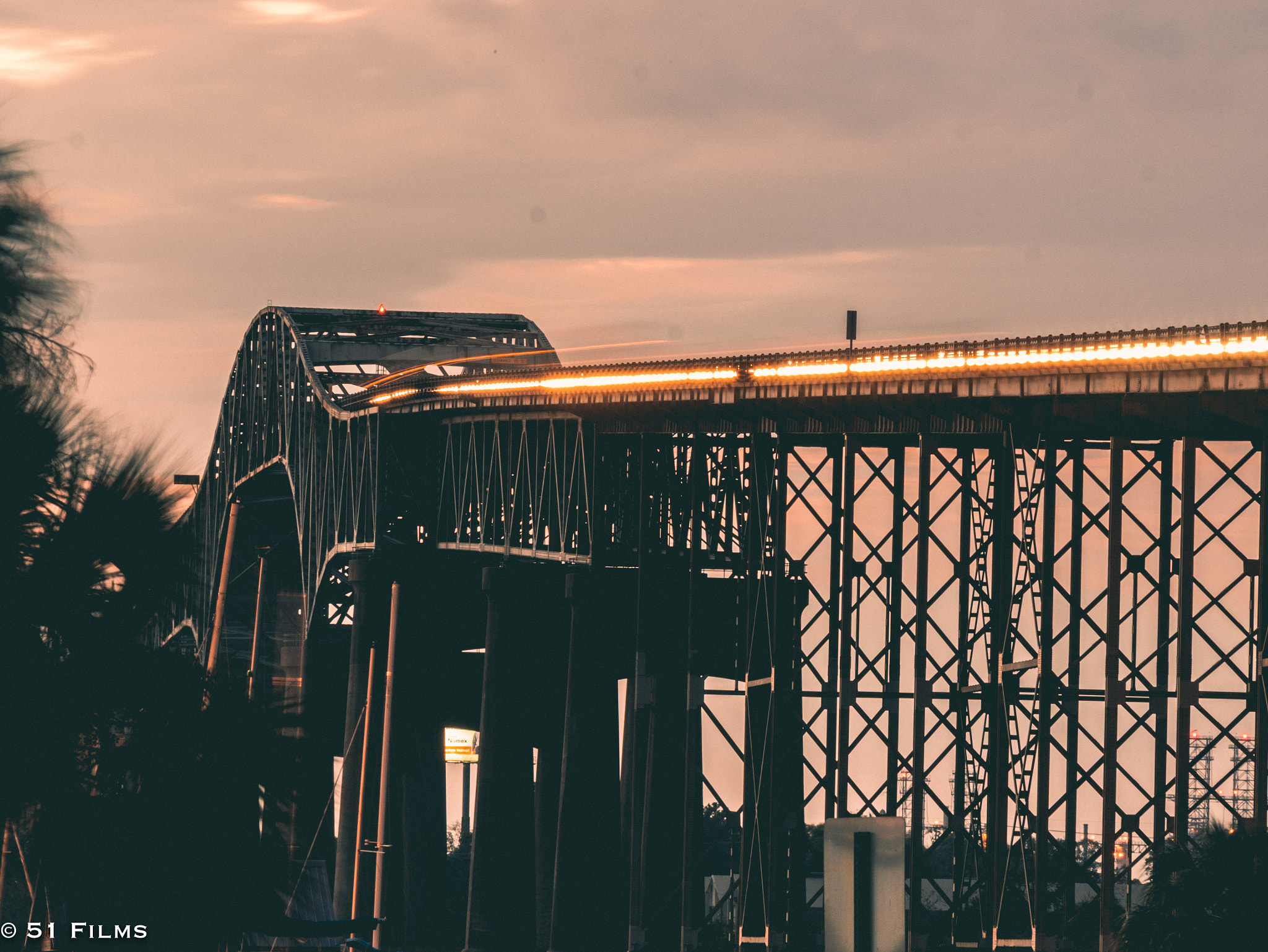 Panasonic Lumix DMC-GX85 (Lumix DMC-GX80 / Lumix DMC-GX7 Mark II) sample photo. Bridge over lake charles photography