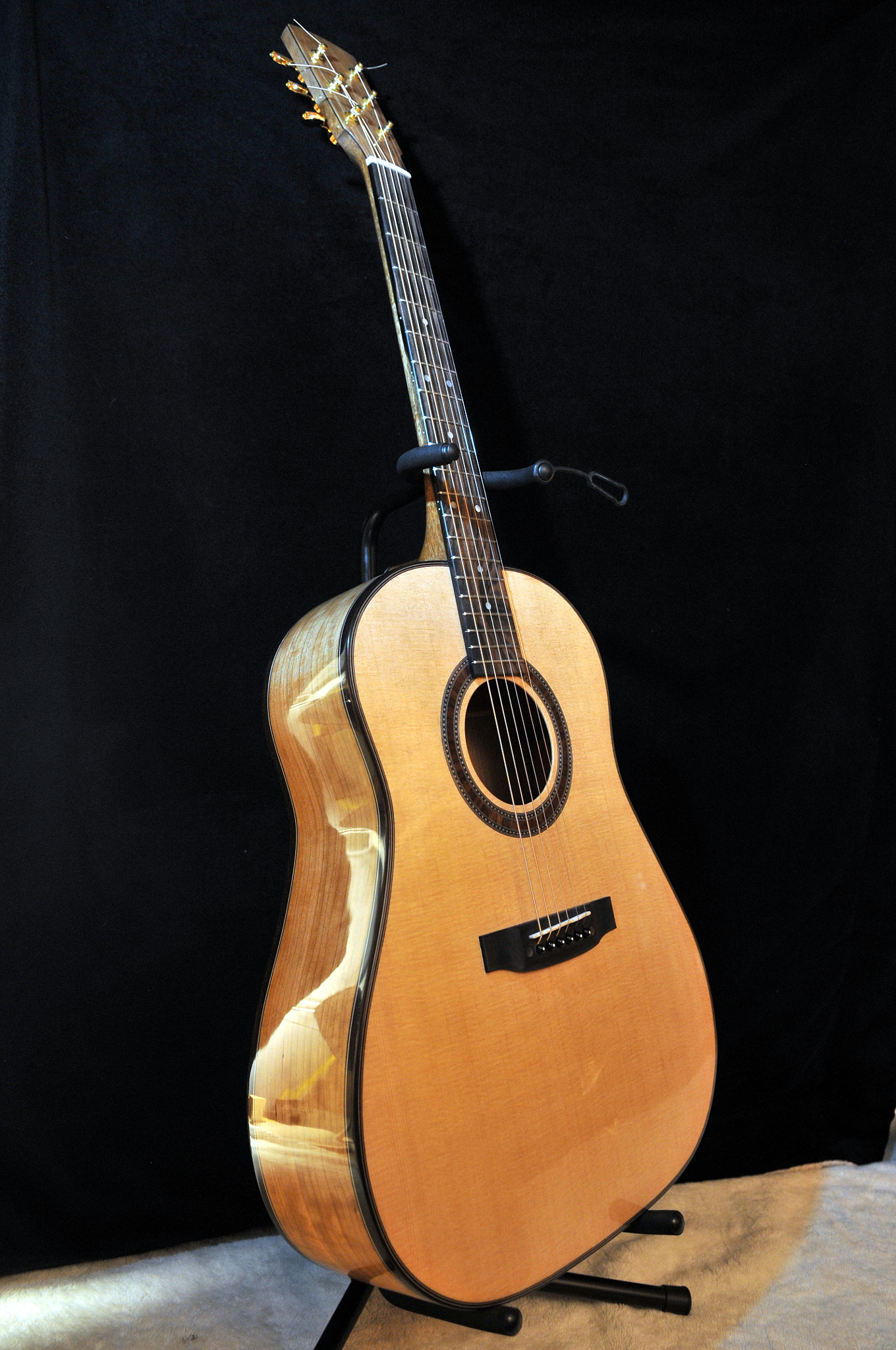 Nikon D300 sample photo. Hand-made acoustic guitar photography