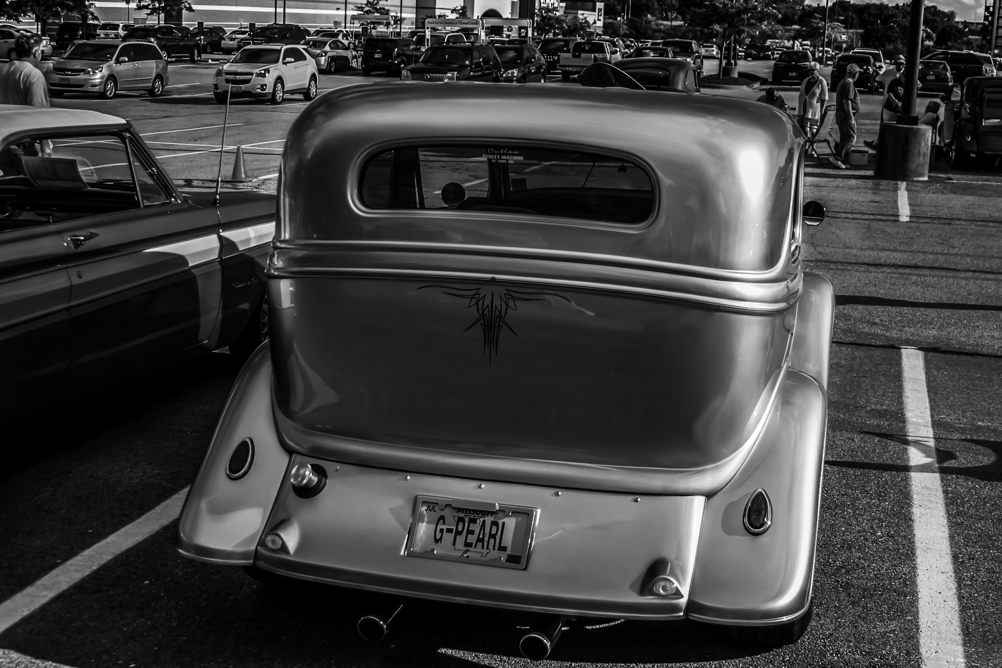 Canon EF 28-80mm f/3.5-5.6 sample photo. 1934 ford rear photography