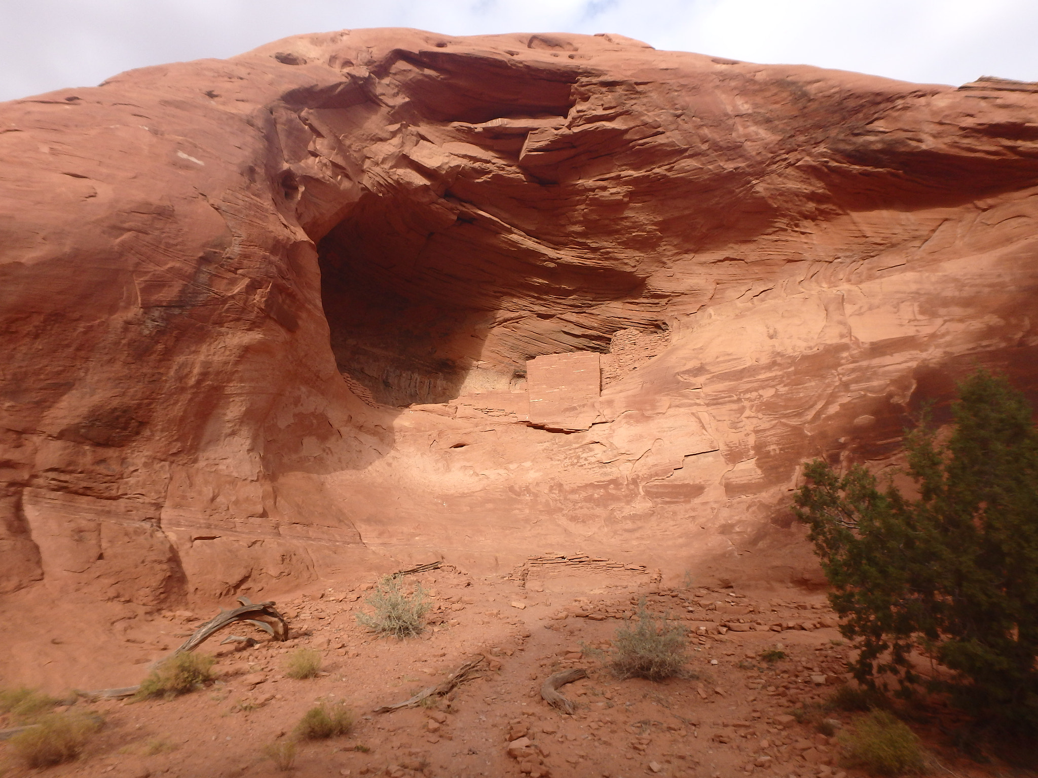 Olympus TG-850 sample photo. Navajo dwelling. photography