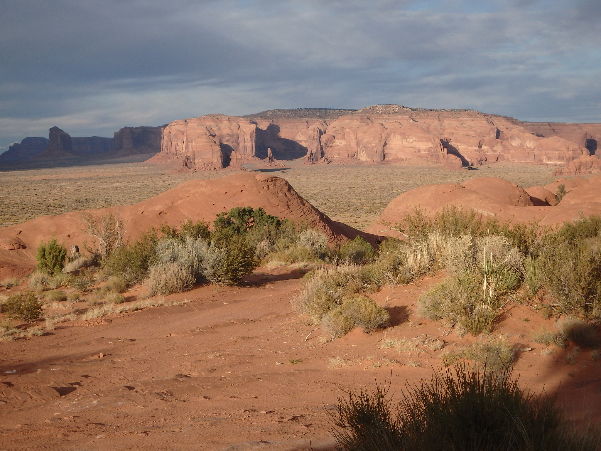 Olympus TG-850 sample photo. Roughing it in mystery valley photography