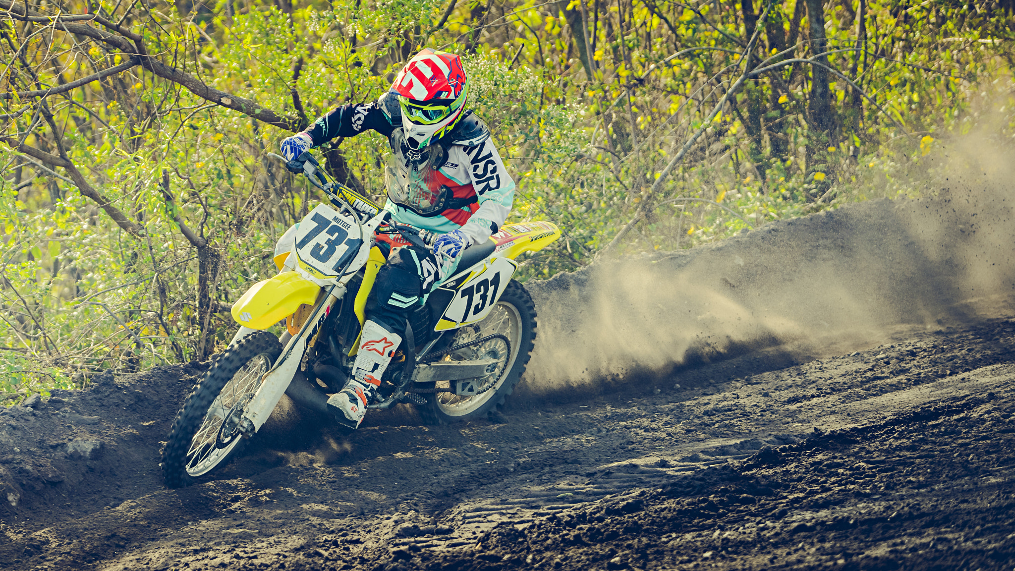 AF-S Zoom-Nikkor 80-200mm f/2.8D IF-ED sample photo. Motocross photography