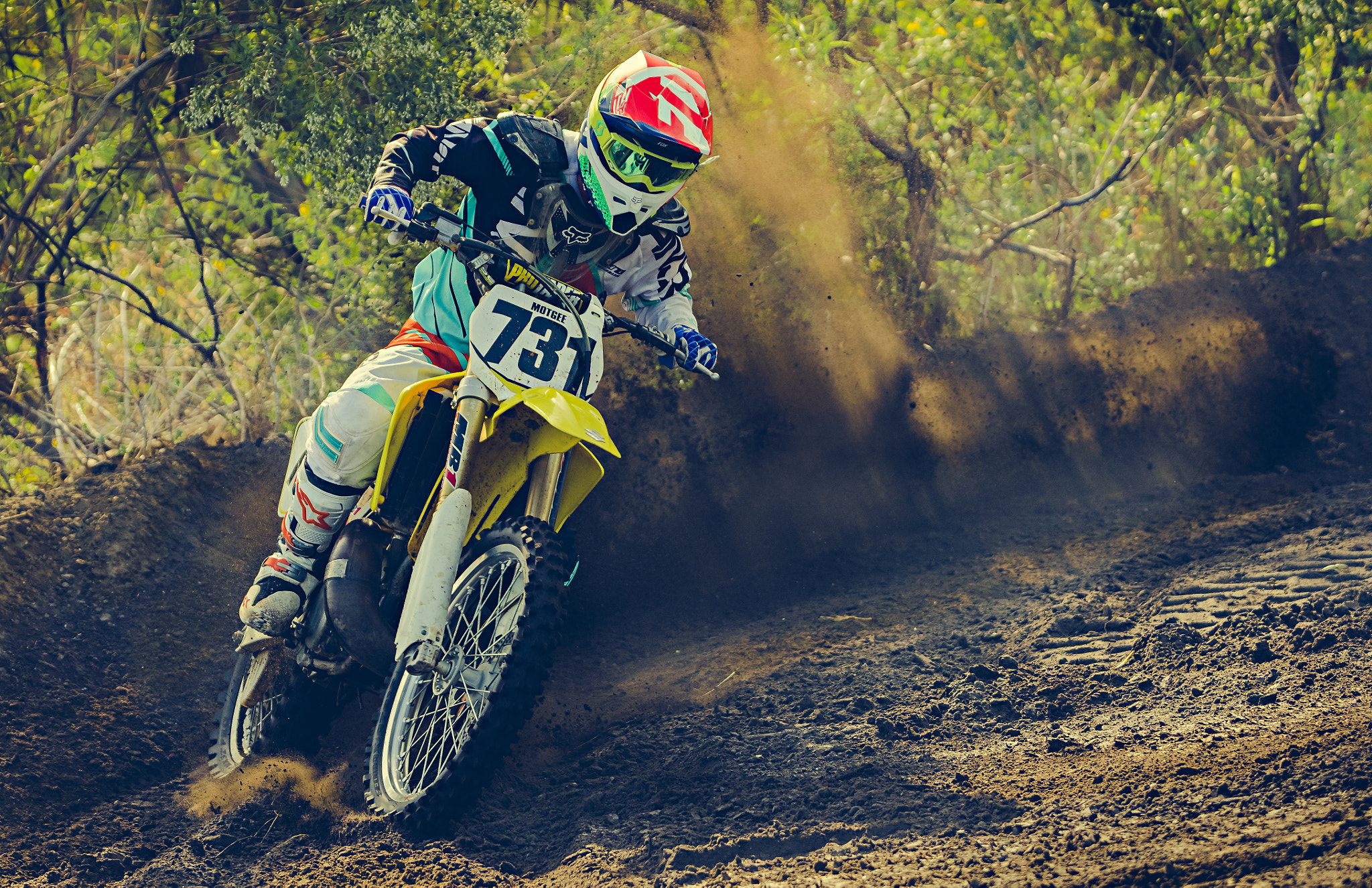 AF-S Zoom-Nikkor 80-200mm f/2.8D IF-ED sample photo. Motocross photography