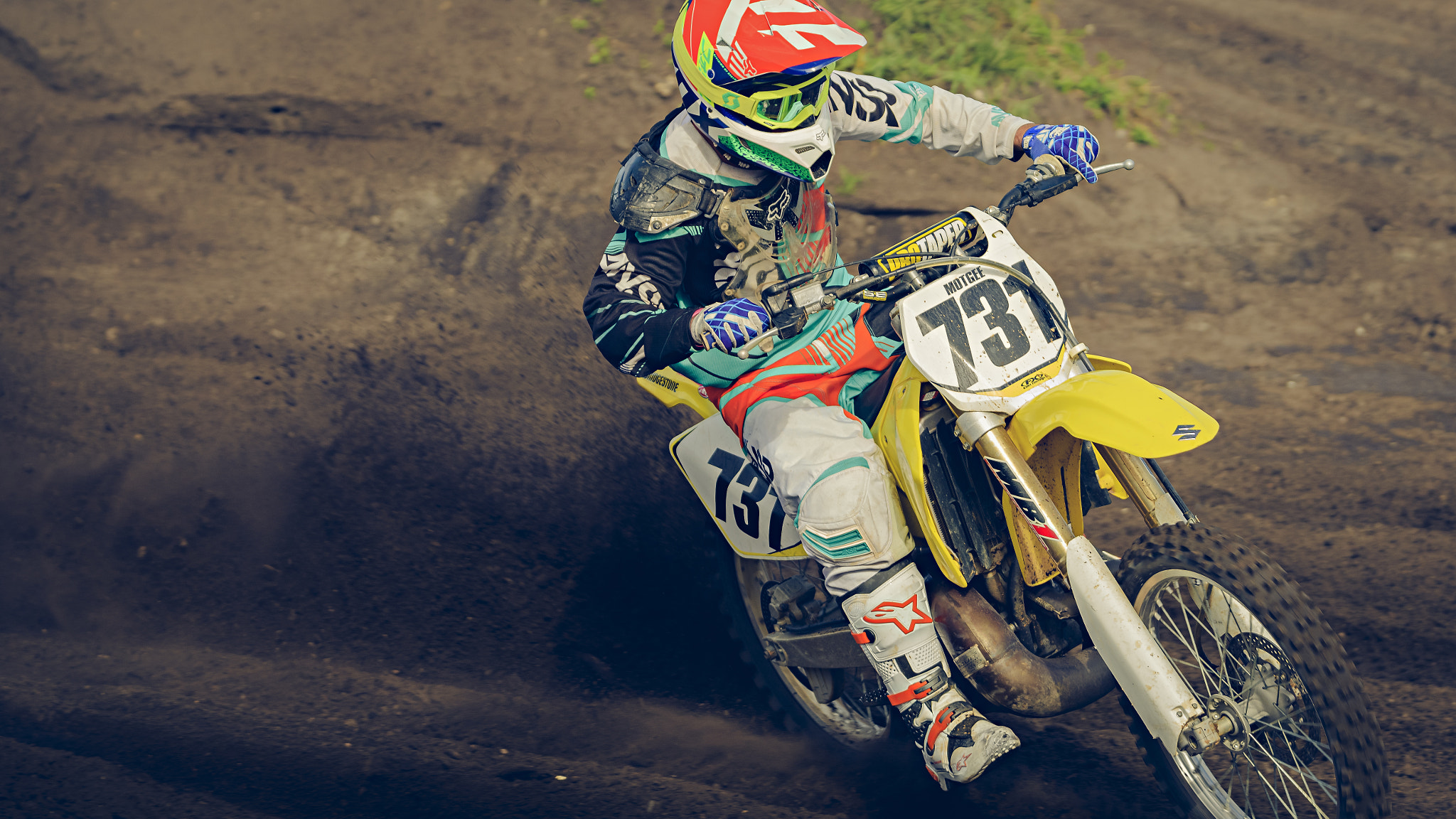 AF-S Zoom-Nikkor 80-200mm f/2.8D IF-ED sample photo. Motocross photography