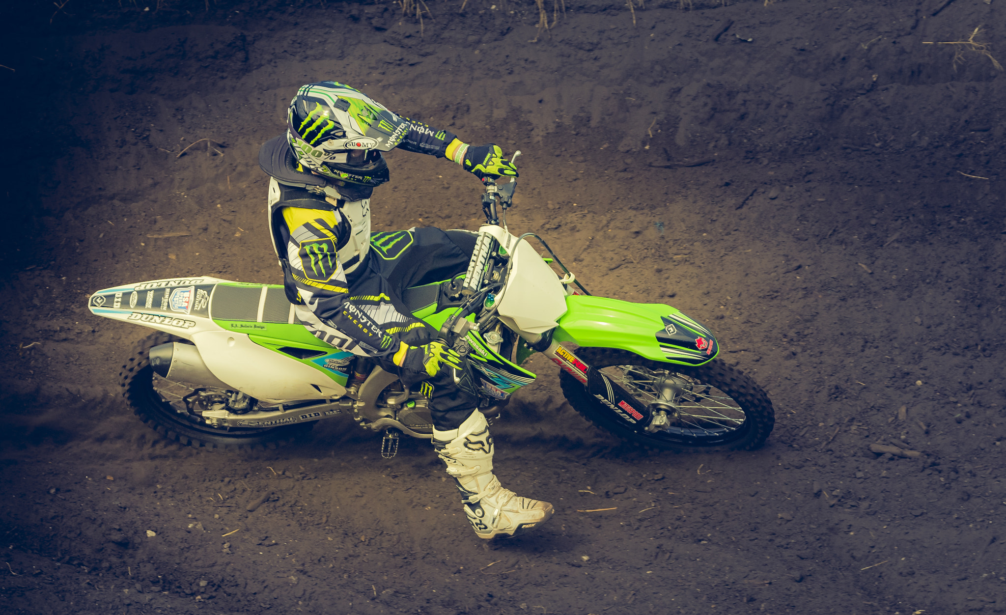AF-S Zoom-Nikkor 80-200mm f/2.8D IF-ED sample photo. Motocross photography